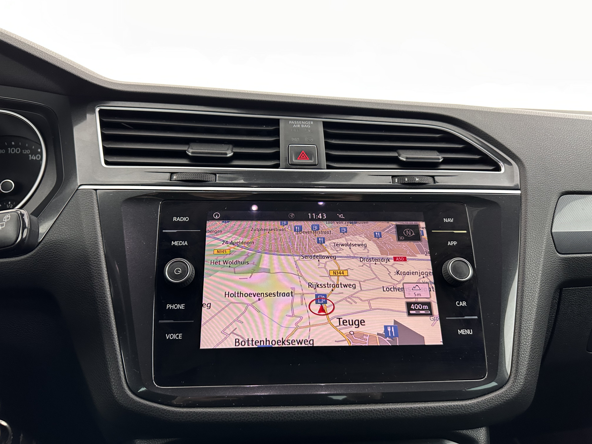 Volkswagen Tiguan 2.0 TSI 4Motion R-Line Highline Aut. *ADAPTIVE-CRUISE | LEATHER-MICROFIBRE | FULL-LED | NAVI-FULLMAP | HEATED-SPORTSEATS | CAMERA | SHIFTPADDLES | PRIVACYGLASS | CARPLAY | ECC | PDC | 20''ALU*