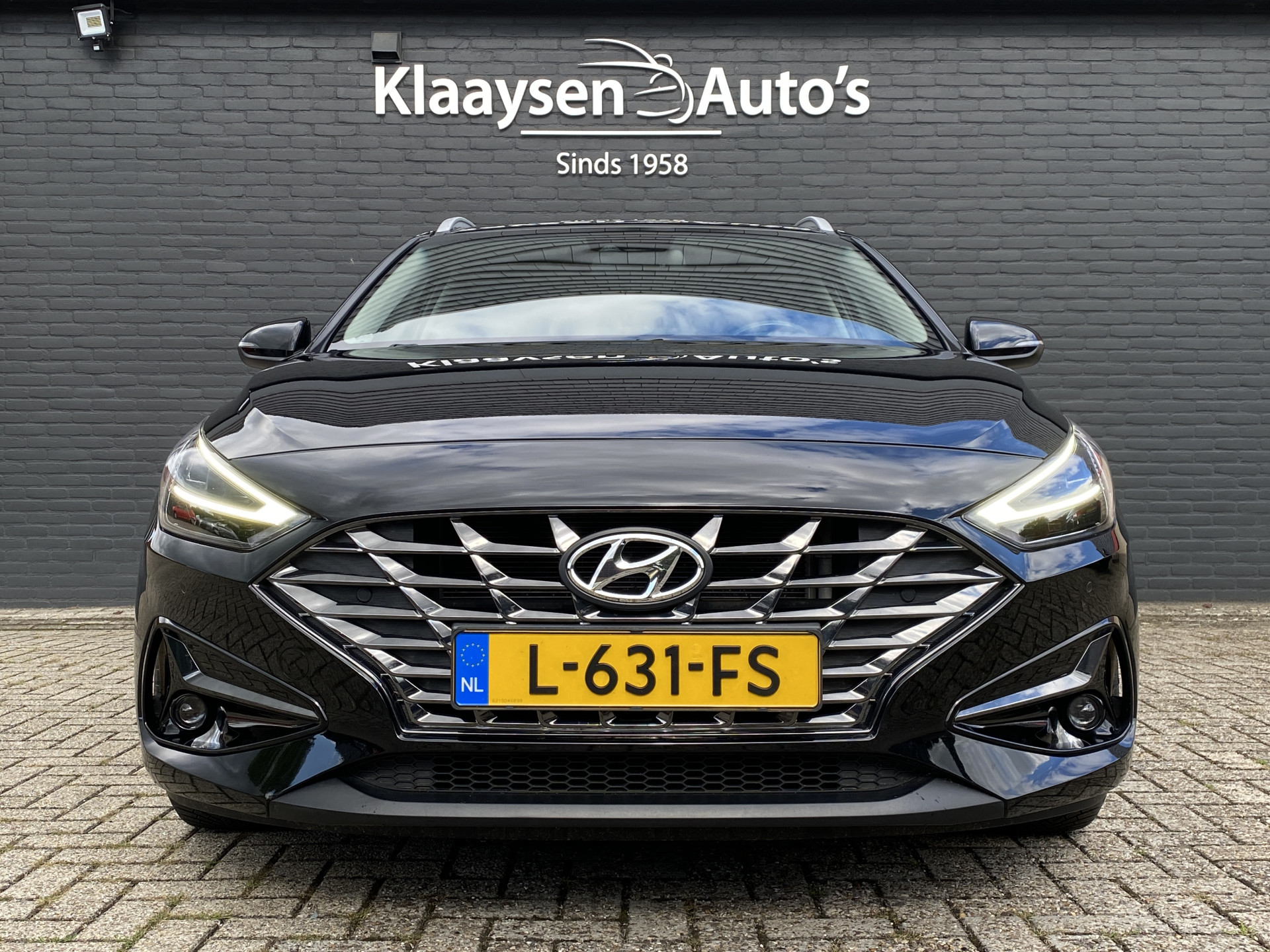 Hyundai i30 Wagon 1.5 T-GDi  MHEV 160 pk Comfort Smart AUT. | navigatie | stoel-/stuurverw. | camera | trekhaak | parkeersensoren