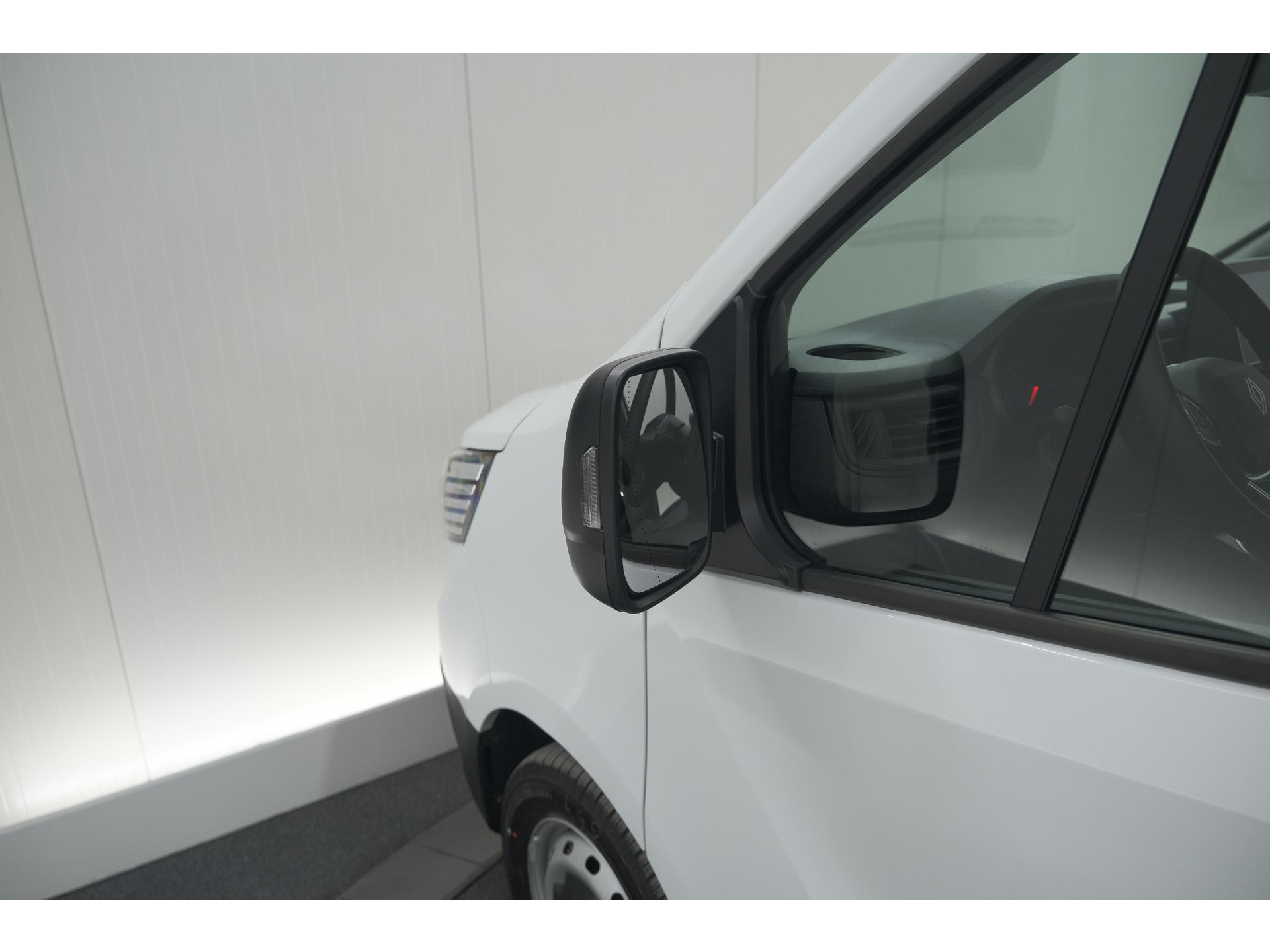 Renault Trafic 2.0 Blue dCi 130 T30 L2H1 Advance | Camera | Apple Carplay | Parkeersensoren