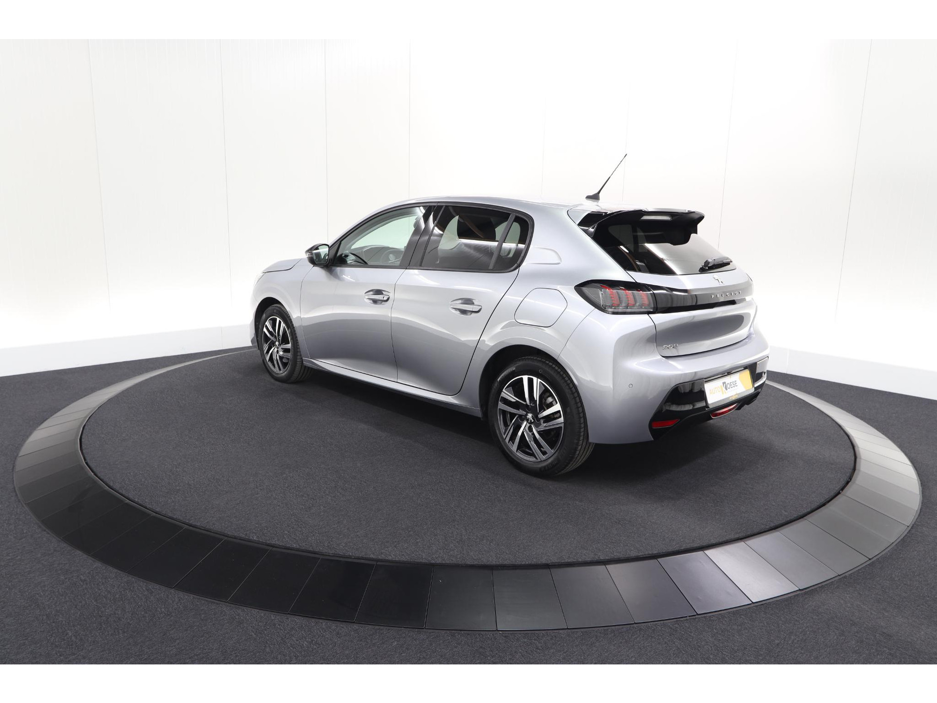 Peugeot 208 PureTech 100 EAT8 Allure Pack | Camera | Navigatie | Apple Carplay | Parkeersensoren