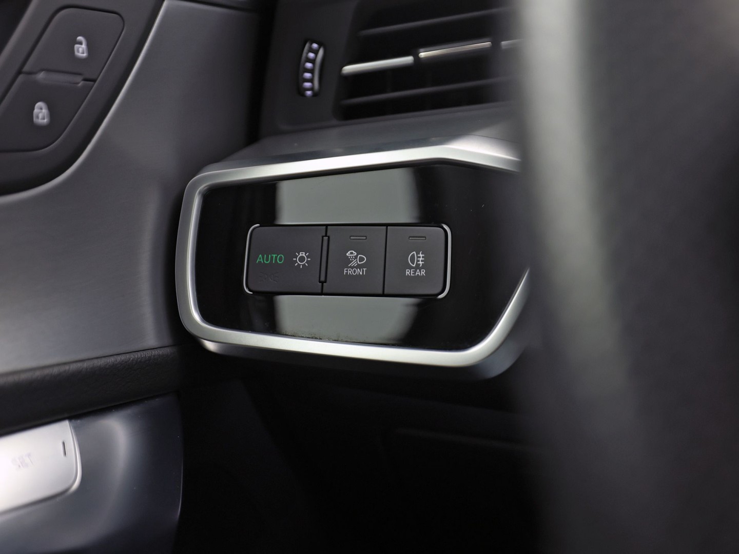 Audi A6 55 TFSI e quattro S-Line Competition 368Pk Automaat (2X S-LINE, APPLE CARPLAY, SPORTZETELS, NAPPA LEDER, MEMORY SEATS, CAMERA, ADAPTIVE CRUISE, ELEK ACHTERKLEP, STOELVERWARMING ACHTER, NIEUWSTAAT)