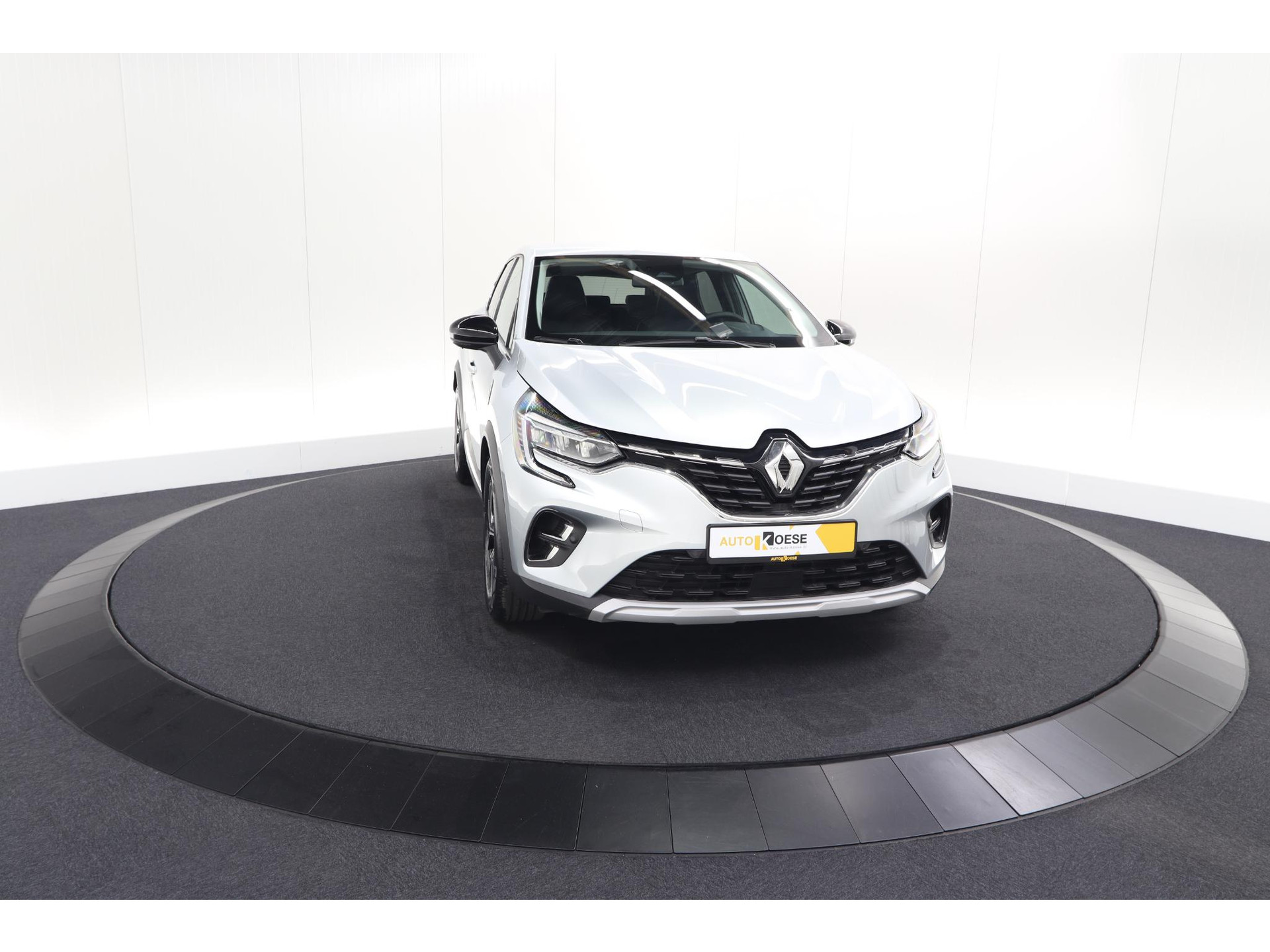 Renault Captur 1.6 E-Tech full hybrid 145 techno | Camera | Parkeersensoren | Climate control | Keyless