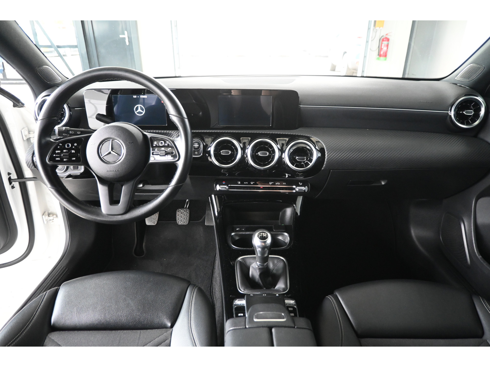Mercedes-Benz A-klasse 160 AMG Clima High-performance LED-koplampen Navigatie Cruise Control Rijklaarprijs! Inruil Mogelijk!