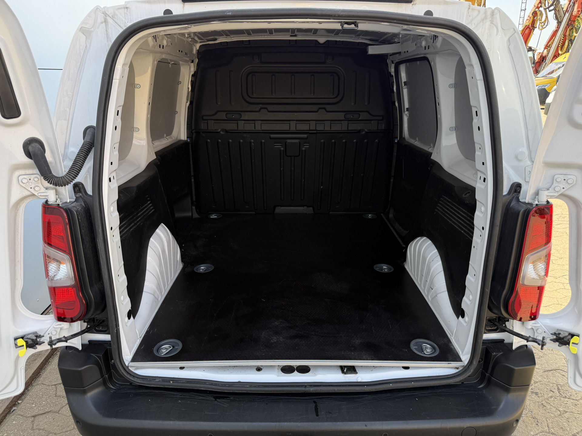 Toyota Proace City 1.5 D 100PK Nieuw Model! L1 Climate Control Cruise Control Lane Assist Stoelverwarming Parkeersensoren