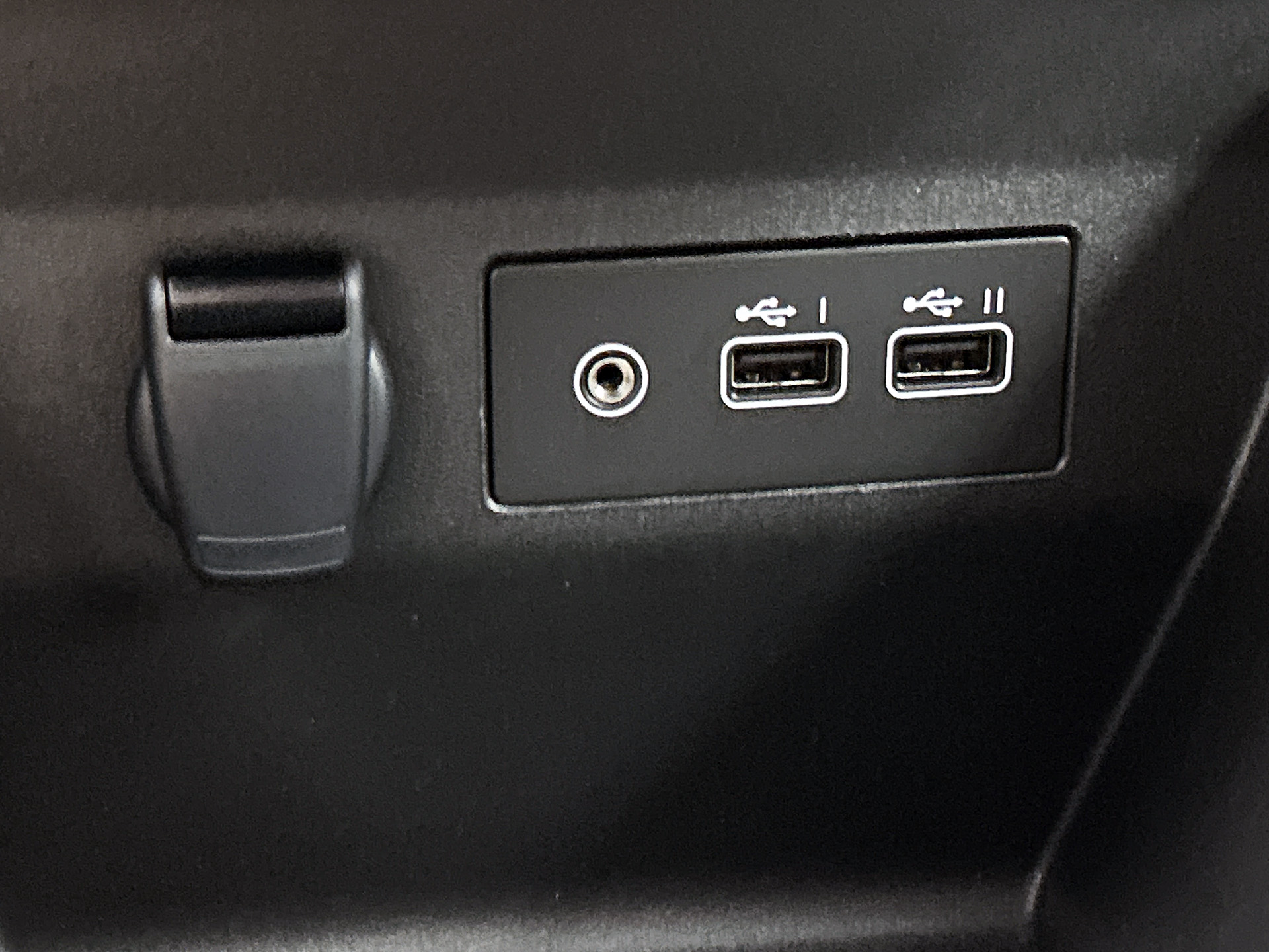 Renault Clio TCe 90PK GPF evolution | CAMERA | NAVI | DEALER ONDERHOUDEN | STOEL VERWARM. | PARK. SENSOREN | CARPLAY