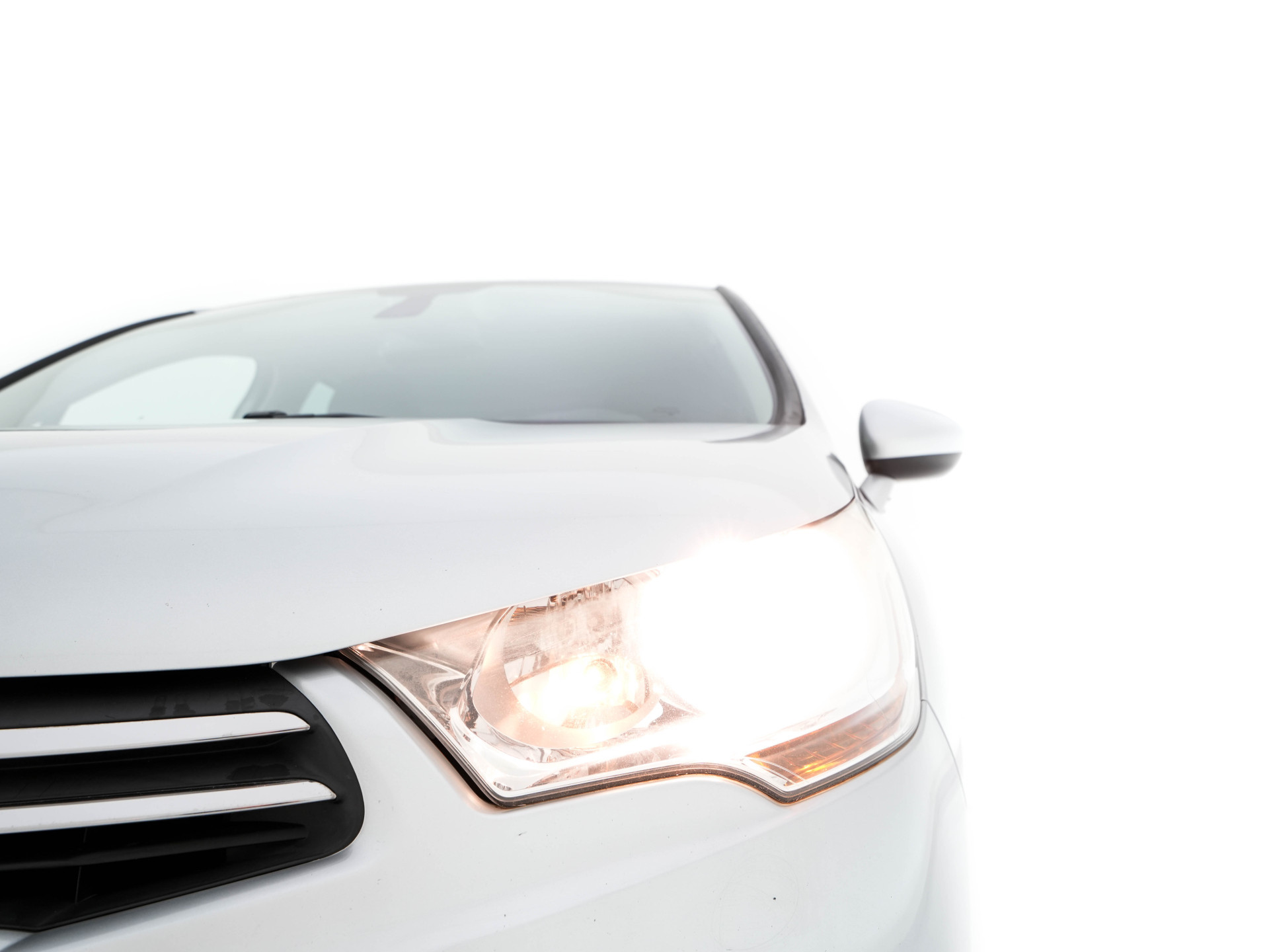 Citroën C4 1.6 HDi Ligne Business *NAVI-FULLMAP | ECC | PDC | CRUISE | TOWBAR | COMFORT-SEATS | PRIVACY-GLASS | 16''ALU*