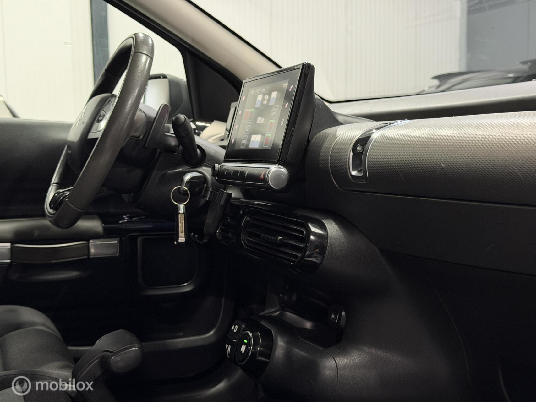 Citroën C4 Cactus 1.2 PureTech Shine|Automaat|NAP|Camera|Navi