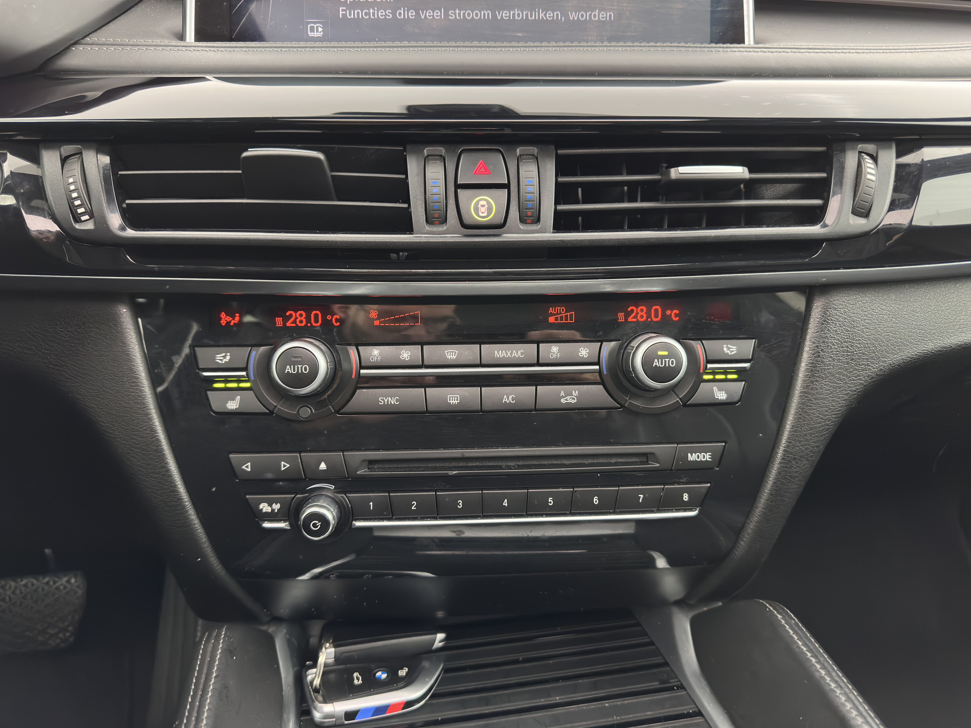BMW X5 M Aut. *PANO | HEAD-UP | LEATHER | FULL-LED | NAVI-FULLMAP | MEMORY-PACK | HARMAN/KARDON-AUDIO | KEYLESS | CAMERA | HEATED-COMFORTSEATS | SHIFTPADDLES | TOWBAR | 20''ALU*