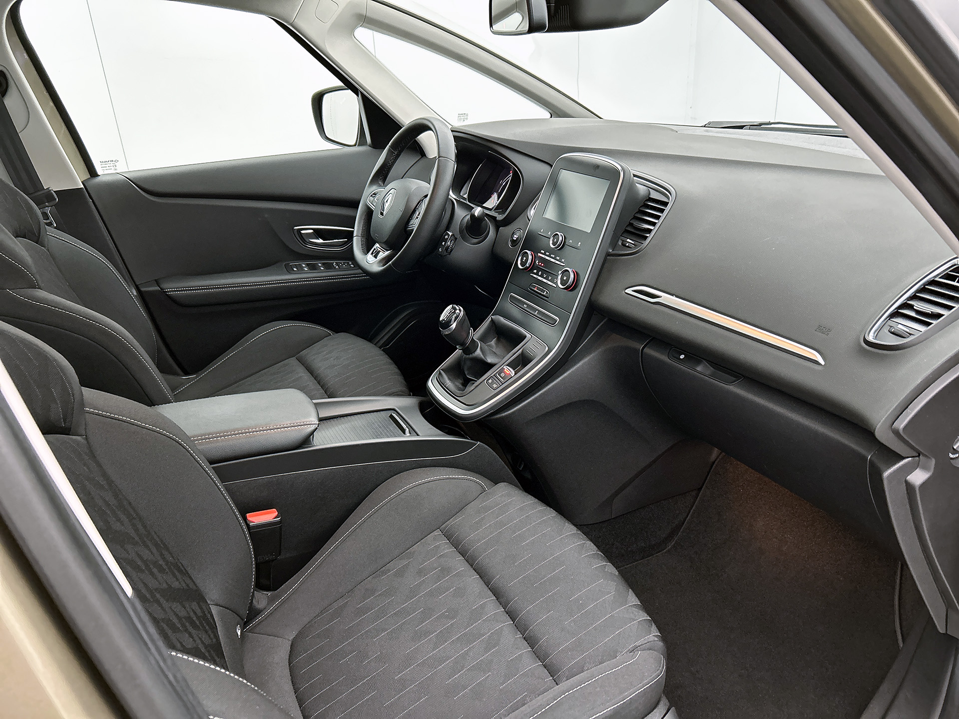 Renault Grand Scénic 1.3 TCe 116PK Limited 1e EIGENAAR | DEALER ONDERHOUDEN | PANORAMDAK | NAVI | PARK. SENSOREN V+A