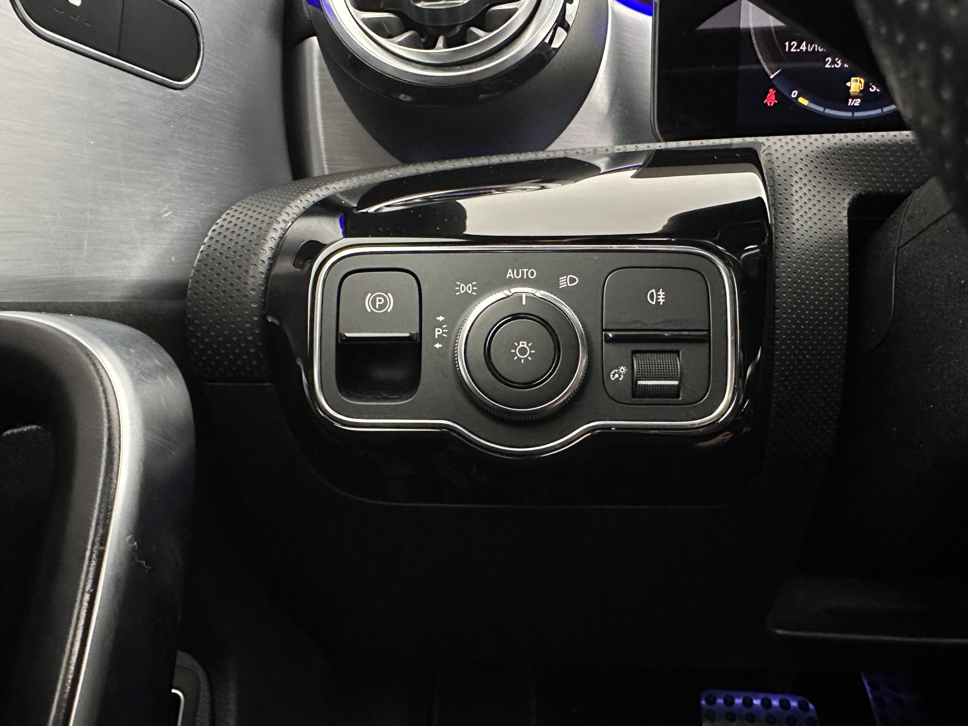 Mercedes-Benz CLA-klasse Shooting Brake 250 e AMG Limited Business Solution ( Plug-in ) (INCL-BTW) *PANO | LEATHER-MICROFIBRE | FULL-LED | AMBIENTLIGHT | BLINDSPOT | HEATED-SPORTSEATS | WIDESCREEN-DIGICOCKPIT | DAB+ | NAVI-FULLMAP | CAMERA | PRIVACYGLASS