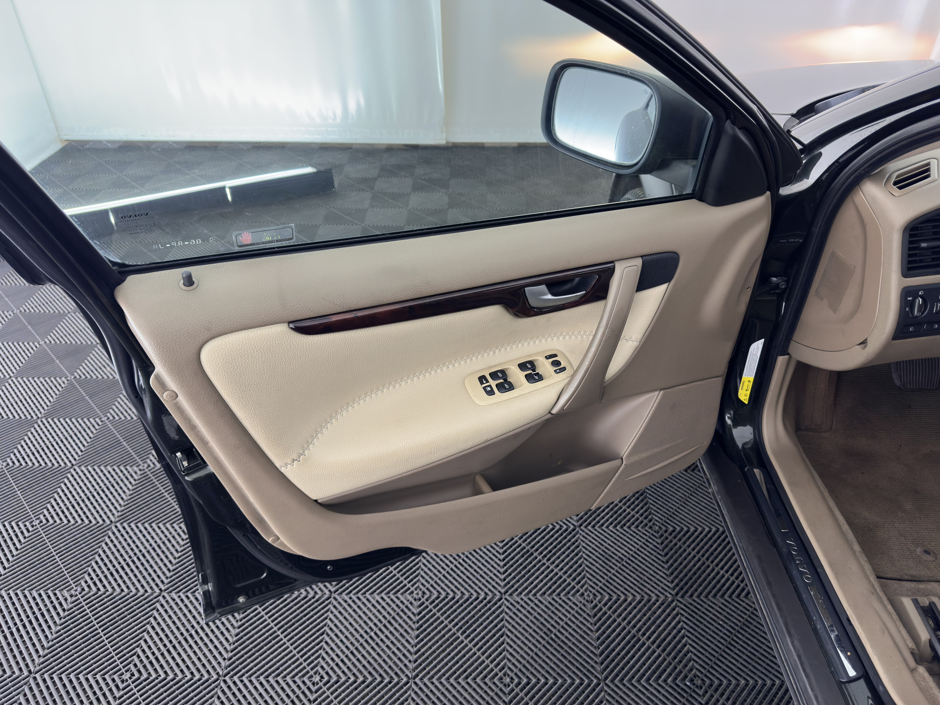 Volvo XC70 2.4D Summum AWD Aut. *LEATHER | ECC | HEATED-COMFORTSEATS | CRUISE | NAVIGATION | TOWBAR | 16''ALU *