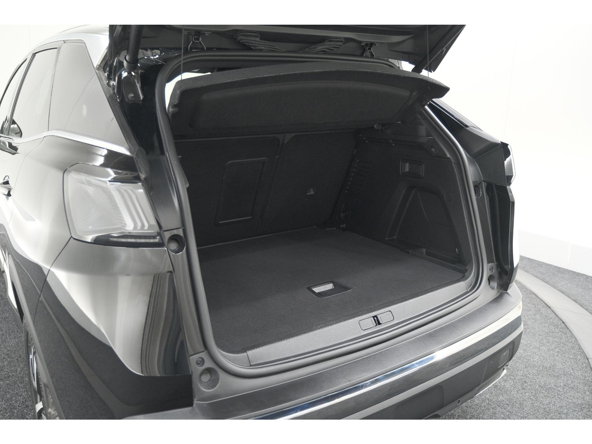 Peugeot 3008 1.2 Hybrid 136 GT | 360 Camera | Adaptieve Cruise Control | Elektronische Kofferklep | Navigatie