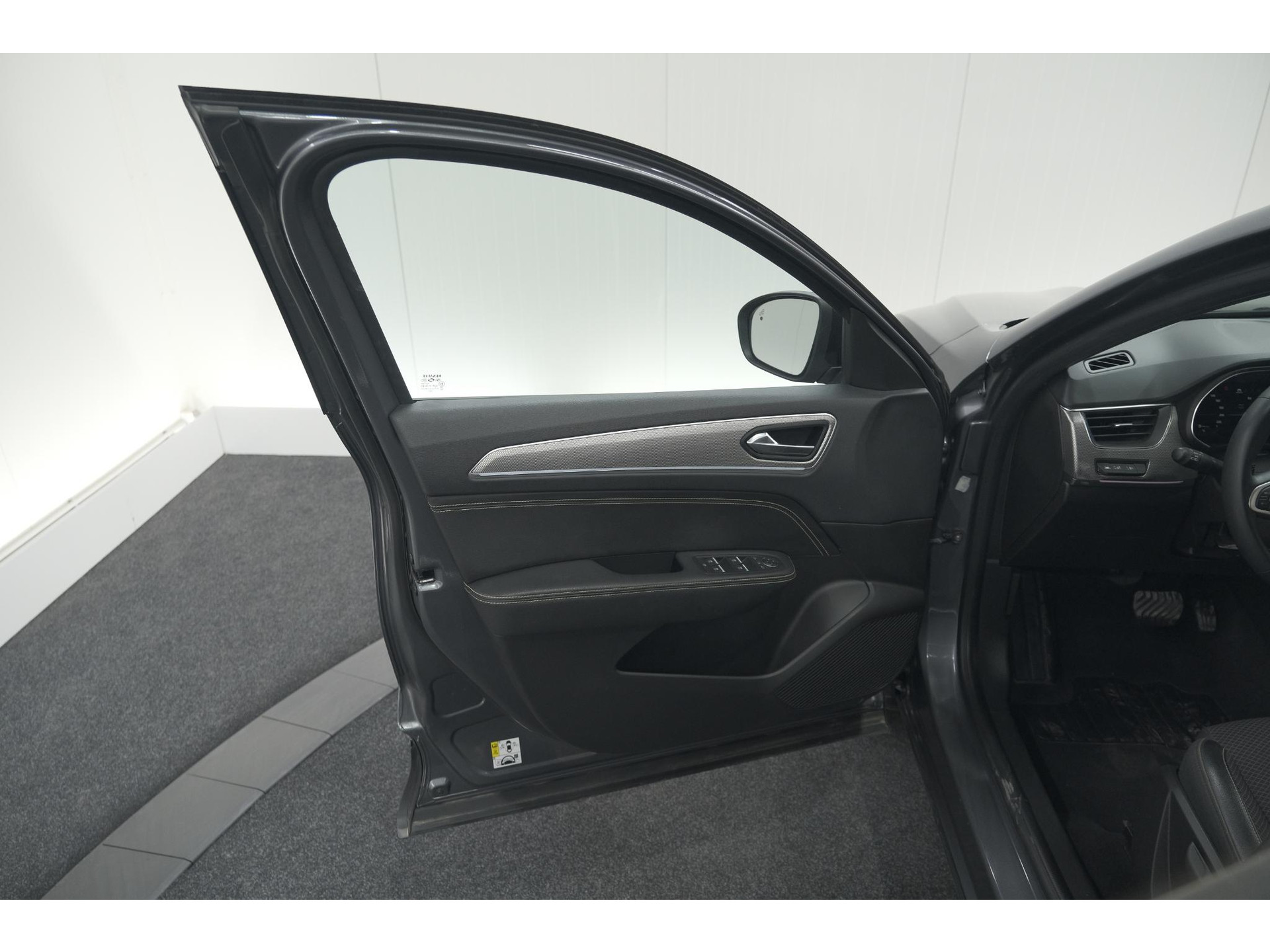 Renault Arkana Mild Hybrid 140 EDC Techno | 360 Camera | Dodehoekdetectie | Adaptieve Cruise Control