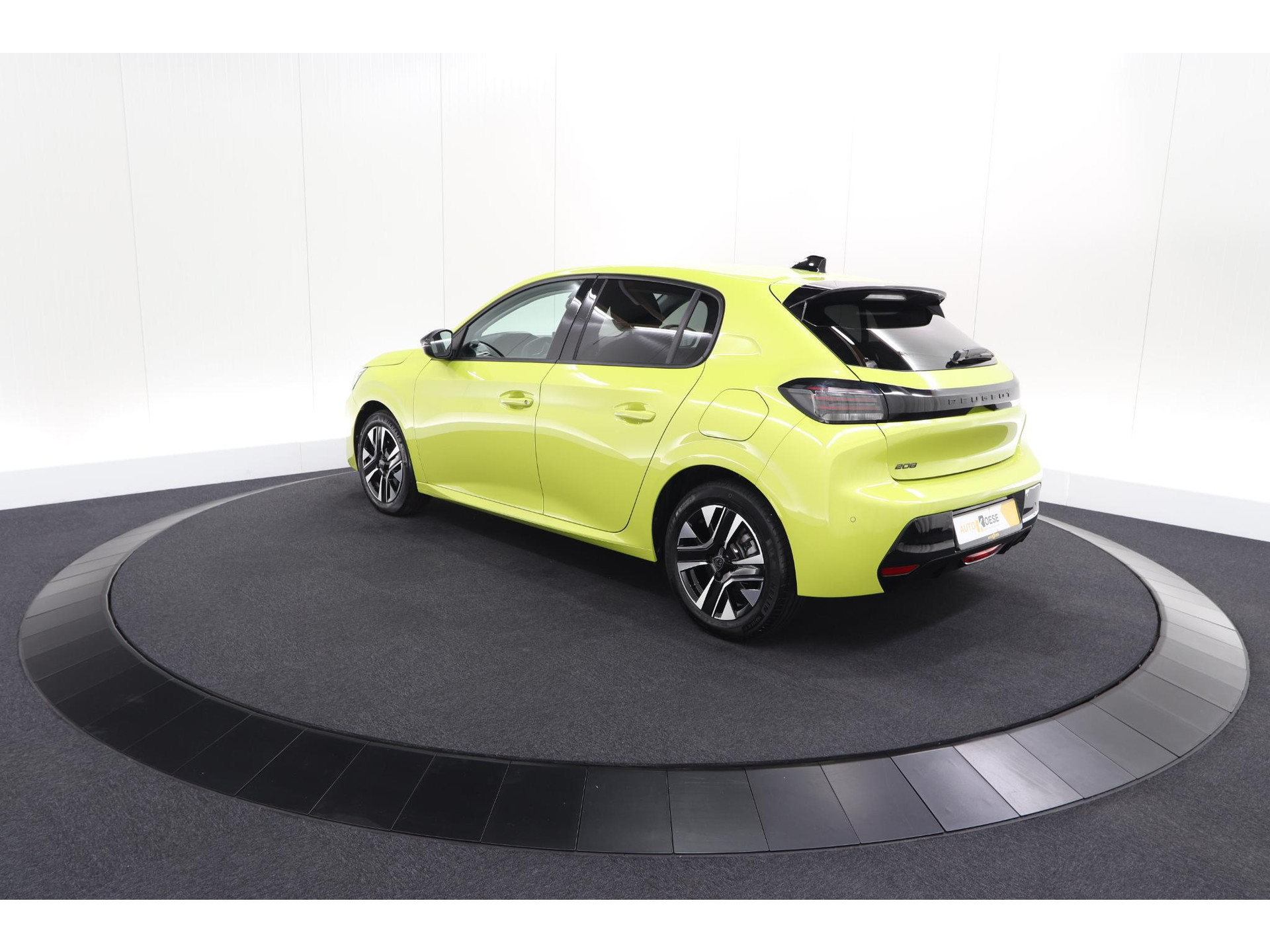 Peugeot 208 PureTech 100 Allure | Apple Carplay | Parkeersensoren | Climate Control