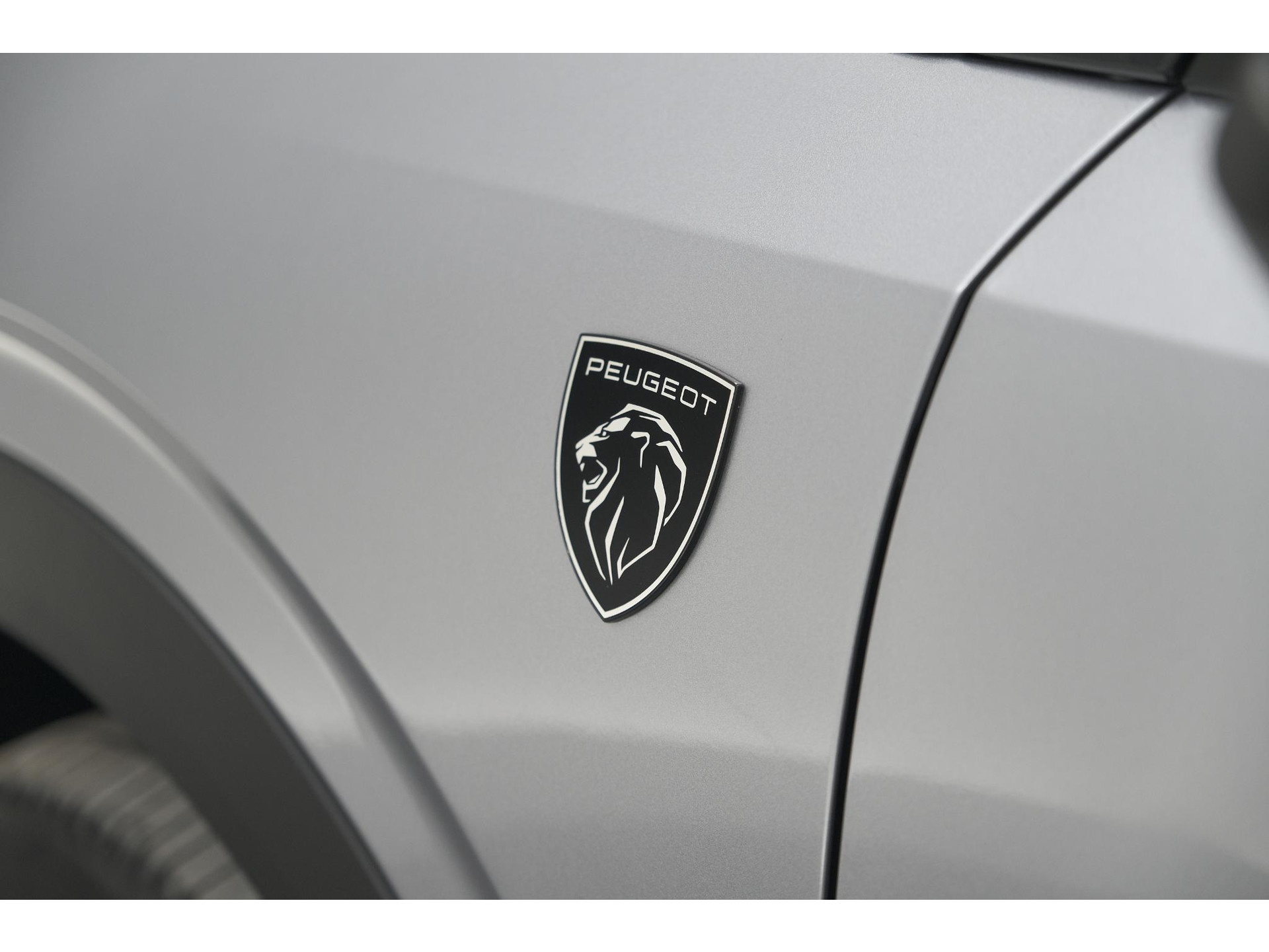 Peugeot 5008 HYbrid 145 e-DCS6 GT | Panoramadak | Camera | Elektrische Achterklep | Adaptieve Cruise Control