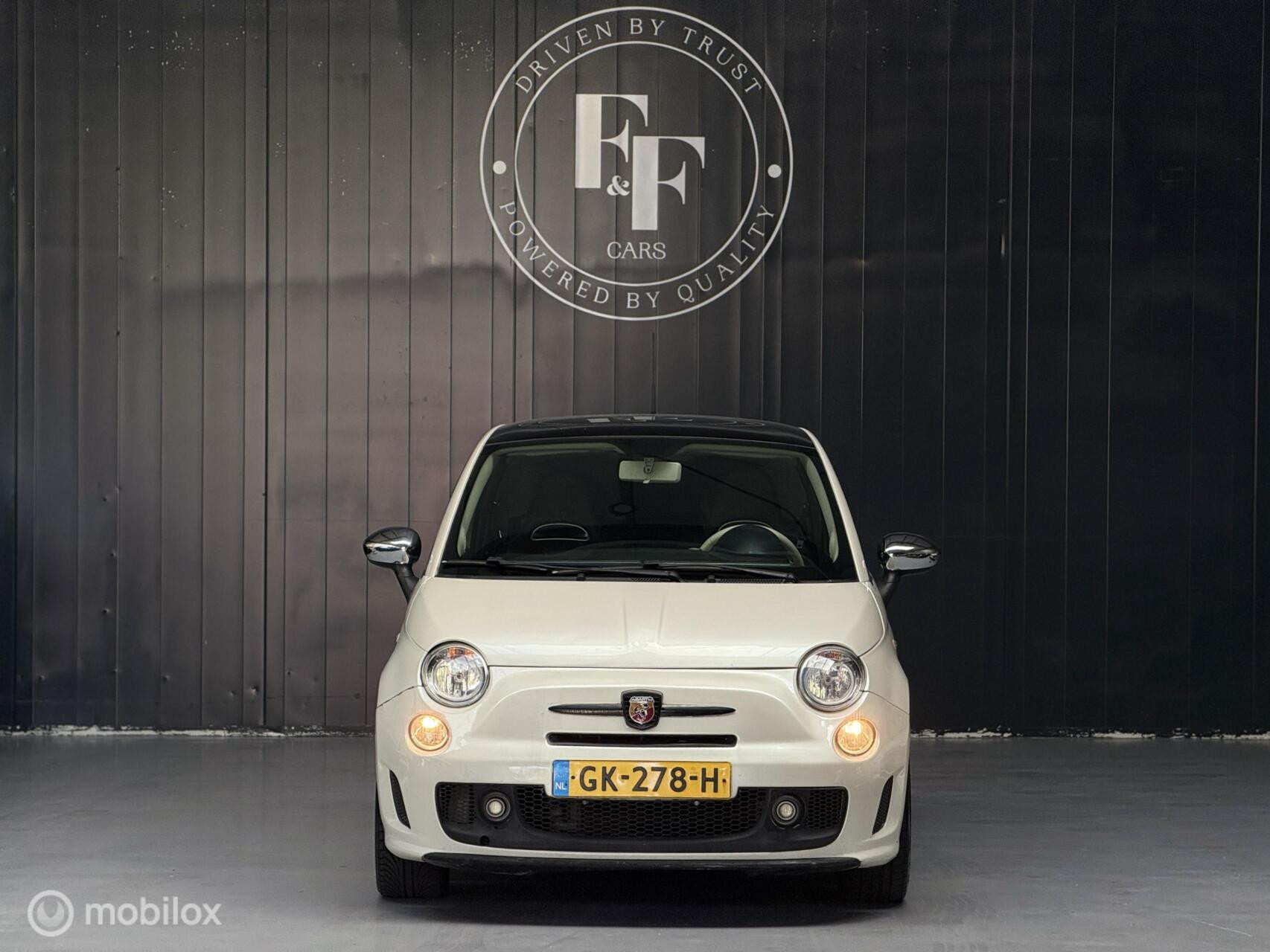 Fiat 500 1.2 Lounge|Automaat|Panodak|Leder|CarPlay|Abarth Look