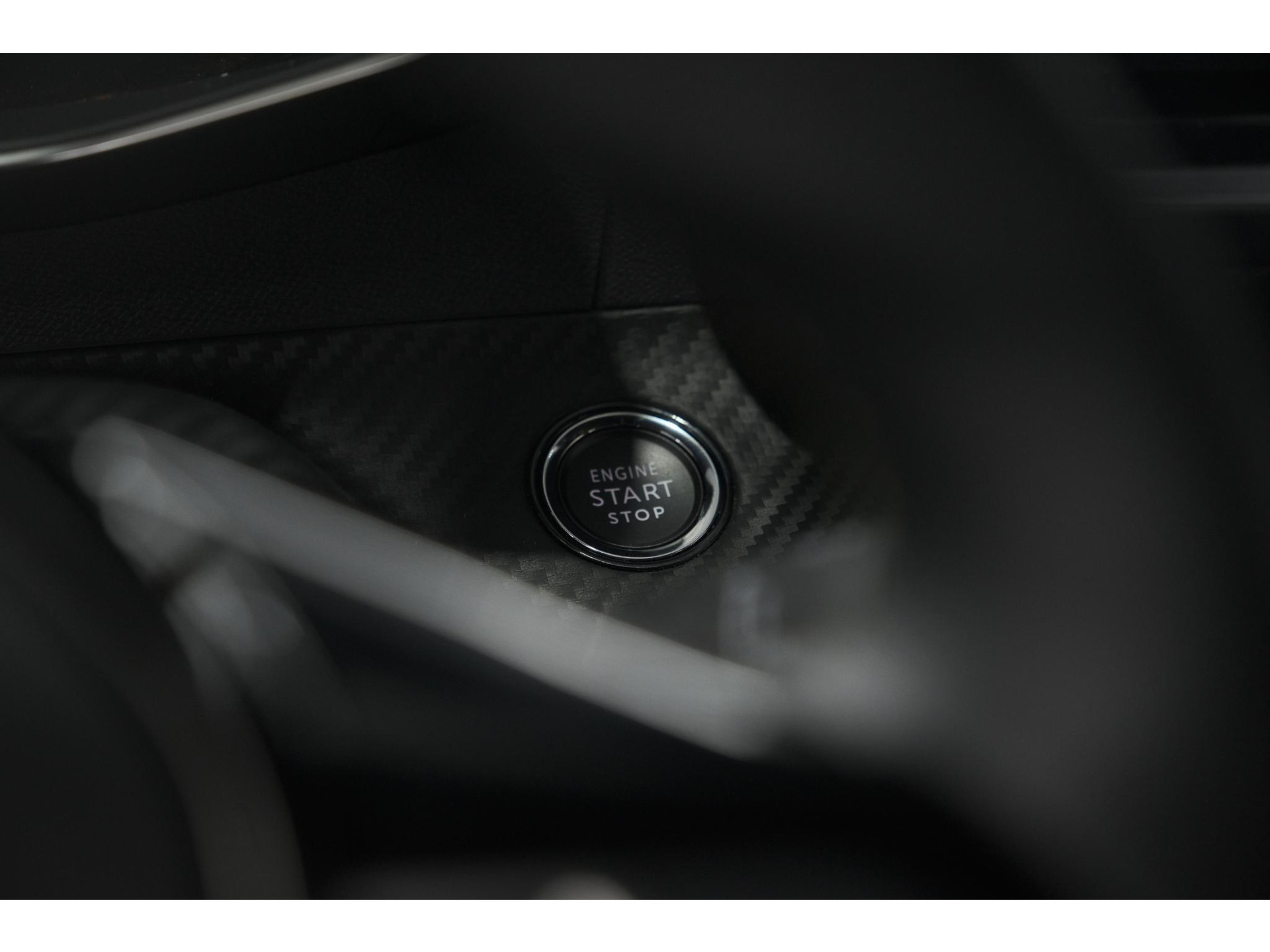 Peugeot 208 PureTech 100 GT | Camera | Navigatie | Apple Carplay | Parkeersensoren