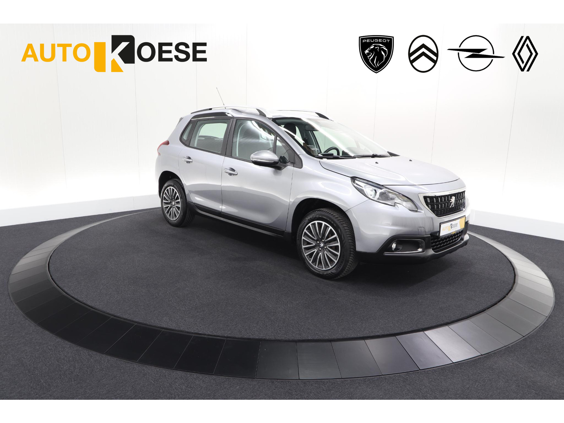 Peugeot 2008 PureTech 110 Blue Lion | Trekhaak | Apple Carplay | Parkeersensoren