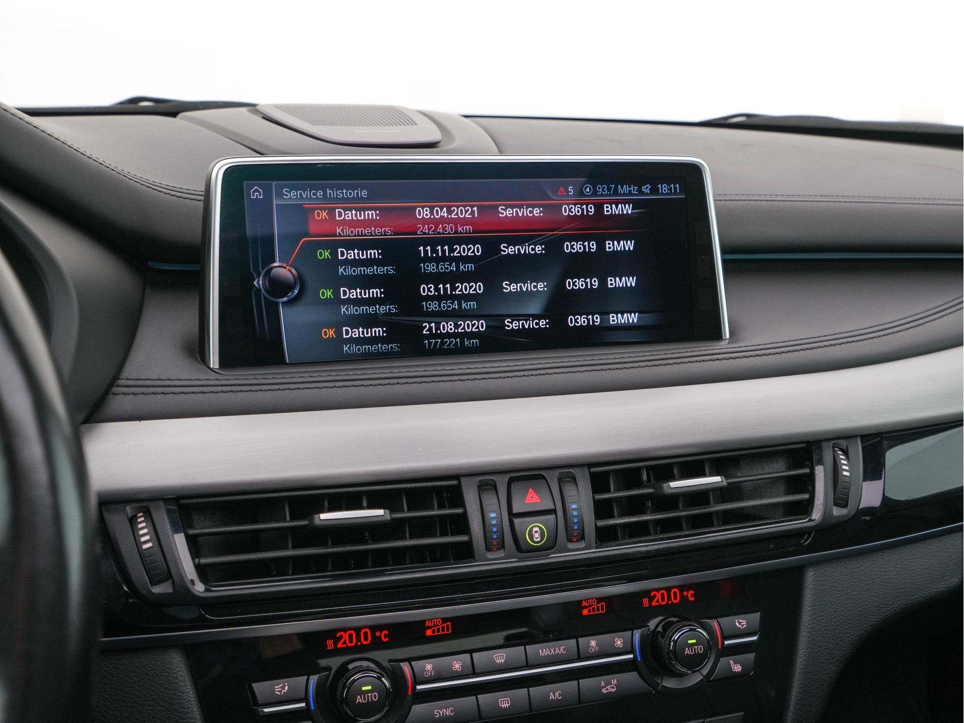 BMW X5 M50d M-Aerodinamica Aut. *PANO | HEAD-UP | LEATHER | ADAPTIVE-CRUISE | SOFT-CLOSE | BANG&OLUFSEN | TOP-VIEW | BLINDSPOT | NIGHT-VISION | MEMORY-PACK | DIGI-COCKPIT | HEATED-COMFORTSEATS | NAVI-FULLMAP |