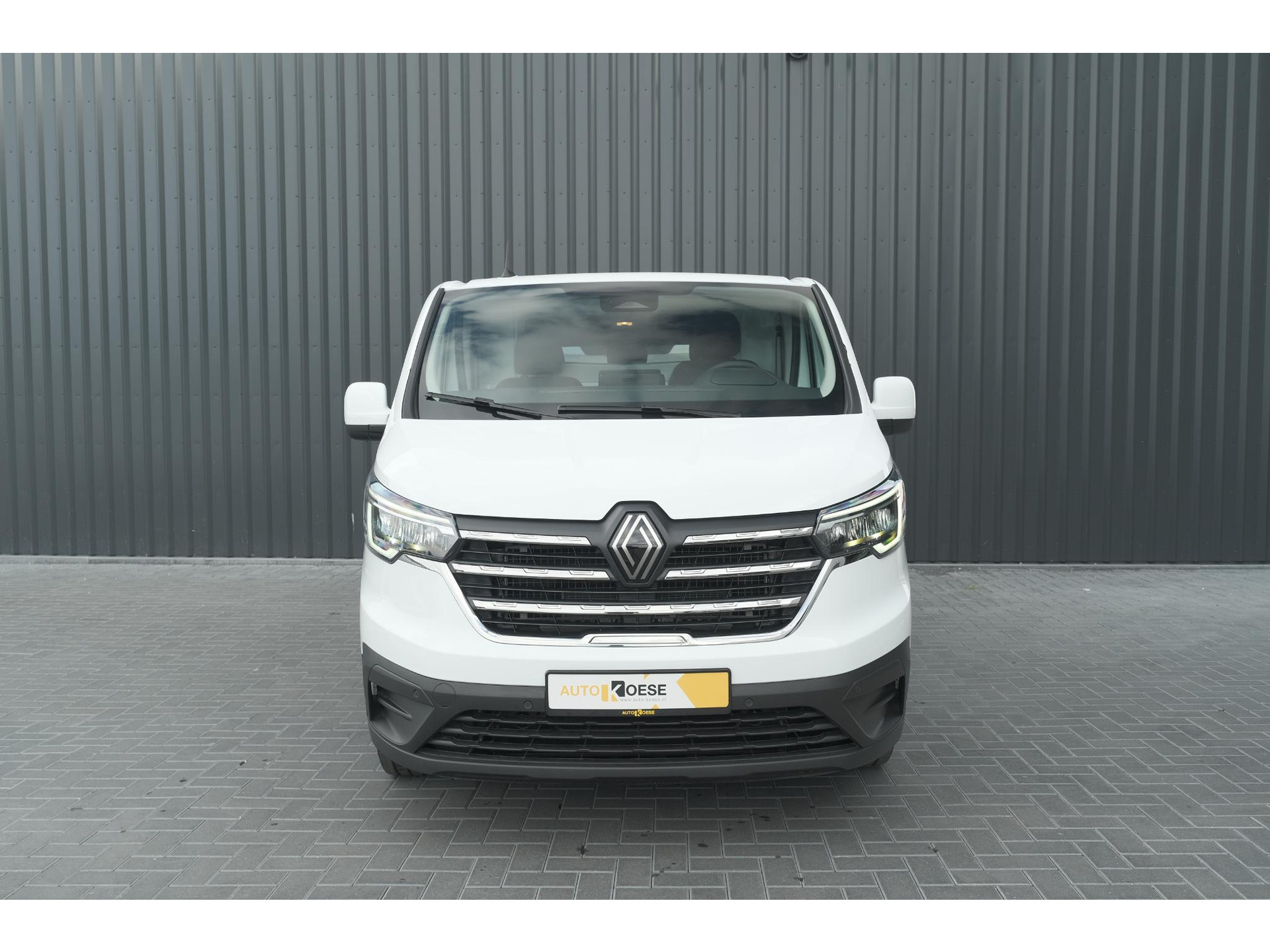 Renault Trafic E-Tech T29 L1H1 Advance 52 kWh | Laadruimte-pakket | Parkeerpakket | 3 fase lader | Camera