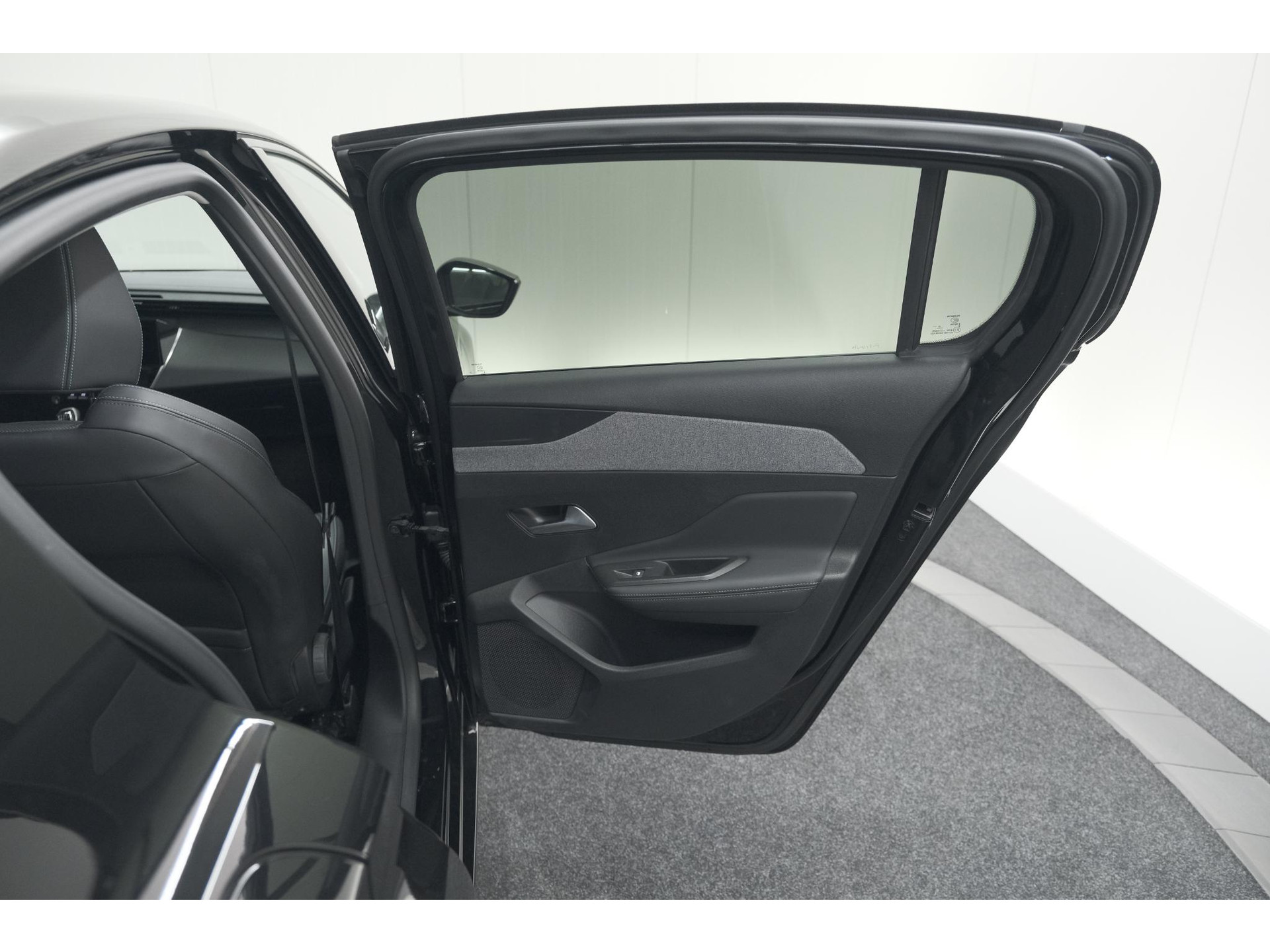Peugeot 308 PureTech 130 Allure | Camera | Navigatie | Parkeersensoren | Apple CarPlay