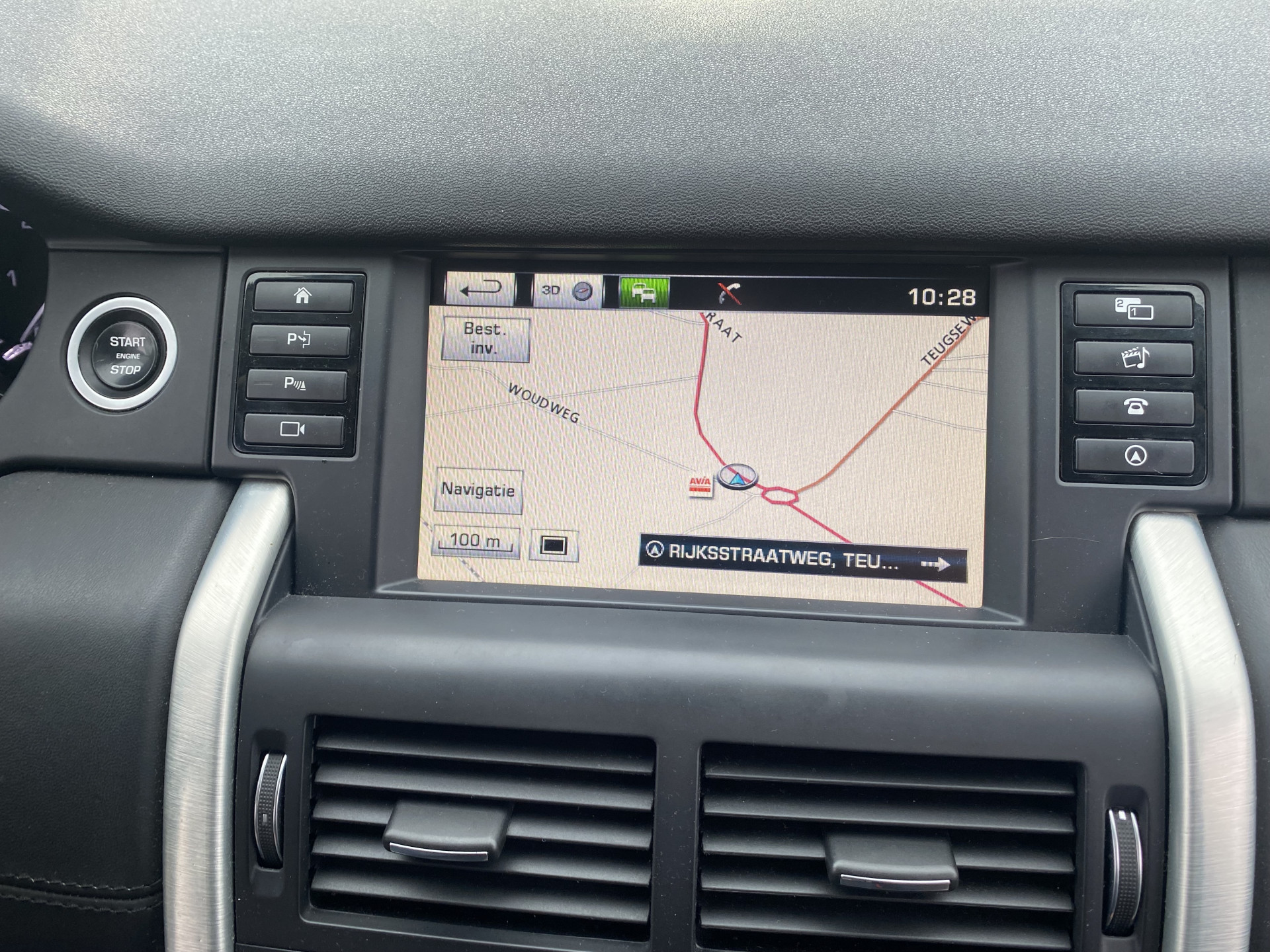 Land Rover Discovery Sport 2.0 TD4 HSE Luxury AWD [⚠️] *NAVI-FULLMAP | BI-XENON | LEATHER | MERIDIAN-SURROUND | CAMERA | ECC | PDC | CRUISE | LANE-ASSIST | MEMORY-PACK | PRIVACY-GLASS | TOWBAR | HEATED-COMFORTSEATS | LANE-ASSIST | 19"ALU*