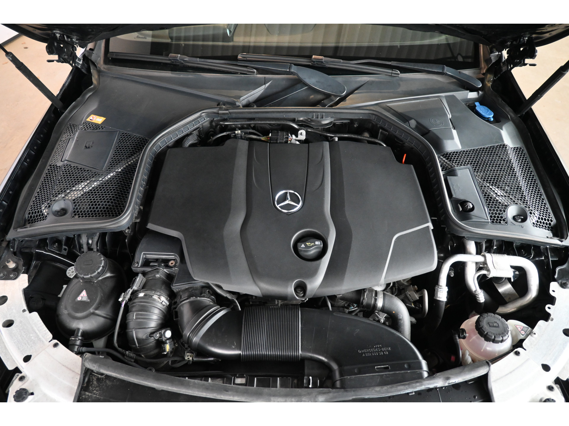 Mercedes-Benz C-klasse Coupé 220 d Edition 1 Automaat Clima Navigatie Leder Stoelverwarming Rijklaarprijs Inruil Mogelijk!