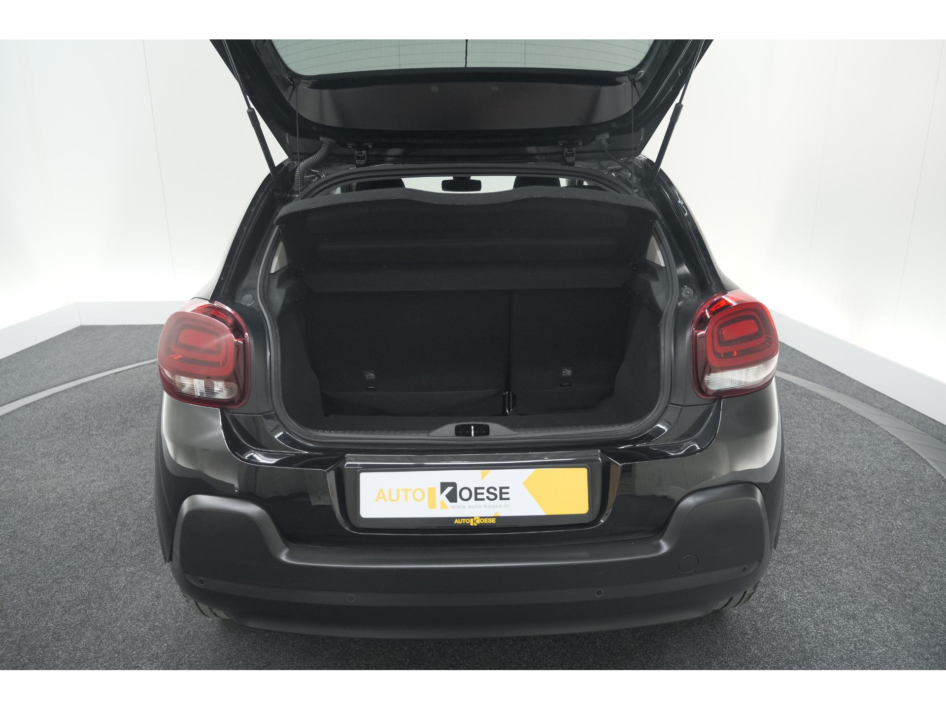 Citroen C3 PureTech 110 EAT6 Max | Apple Carplay | Parkeersensoren | Climate Control | 16 Inch Lichtmetalen Velgen