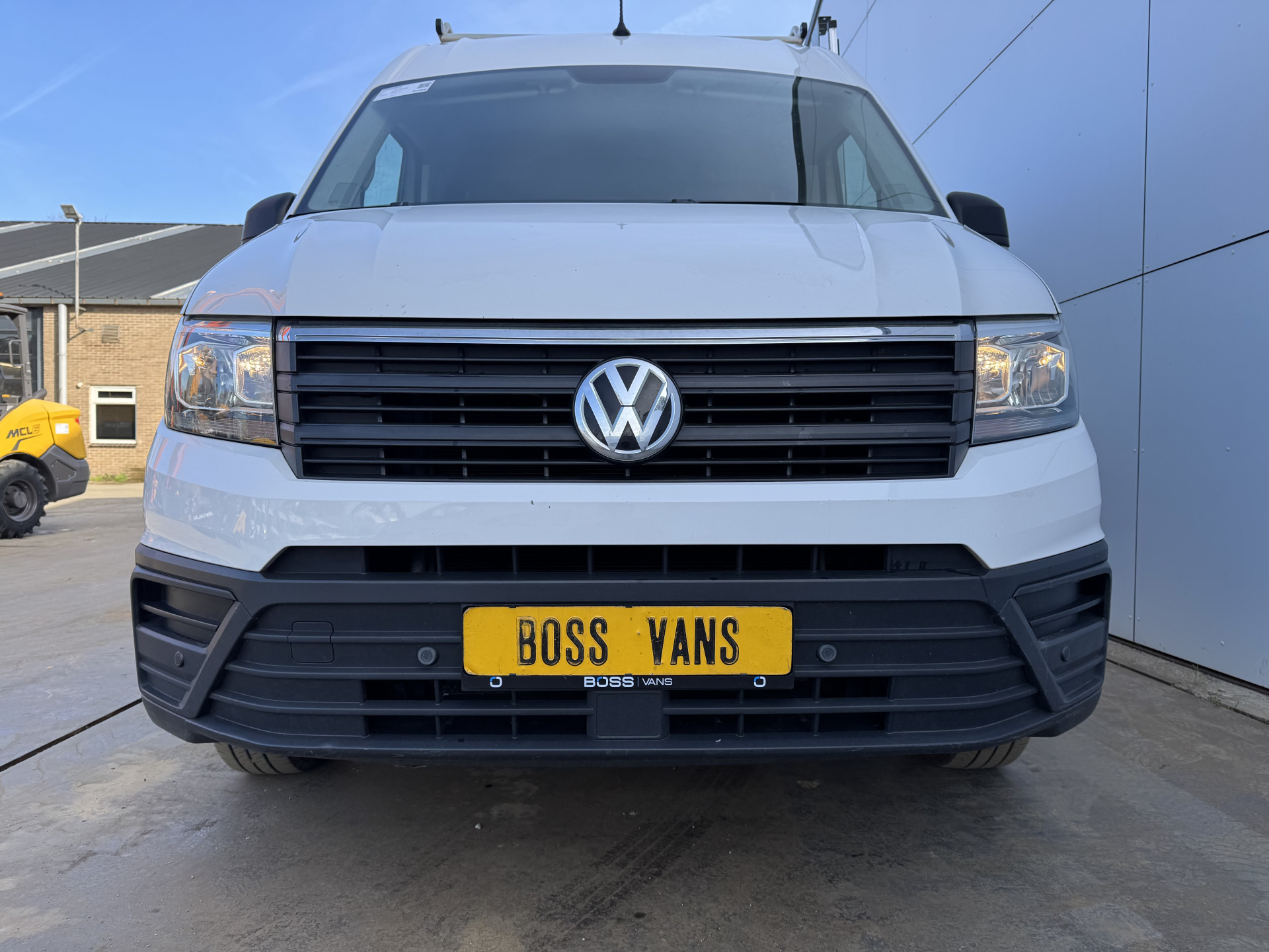 Volkswagen Crafter 2.0 TDI 140 PK Imperiaal Glasresteel Glastransporter L3H3 Camera Carplay Airco Cruise control Glaszetter