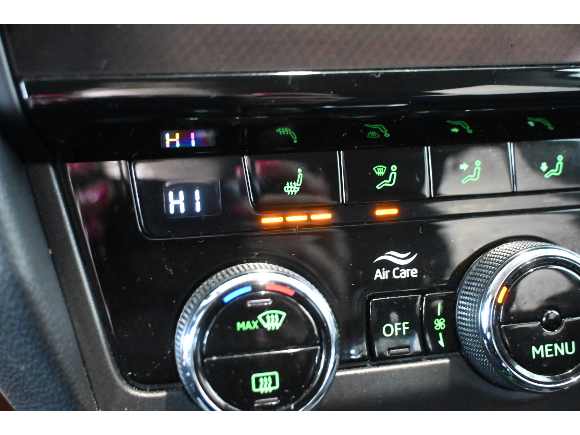 ŠKODA Octavia 1.0 TSI Greentech Style Business Automaat Navigatie Carplay Stoelverwarming Inruil Mogelijk!