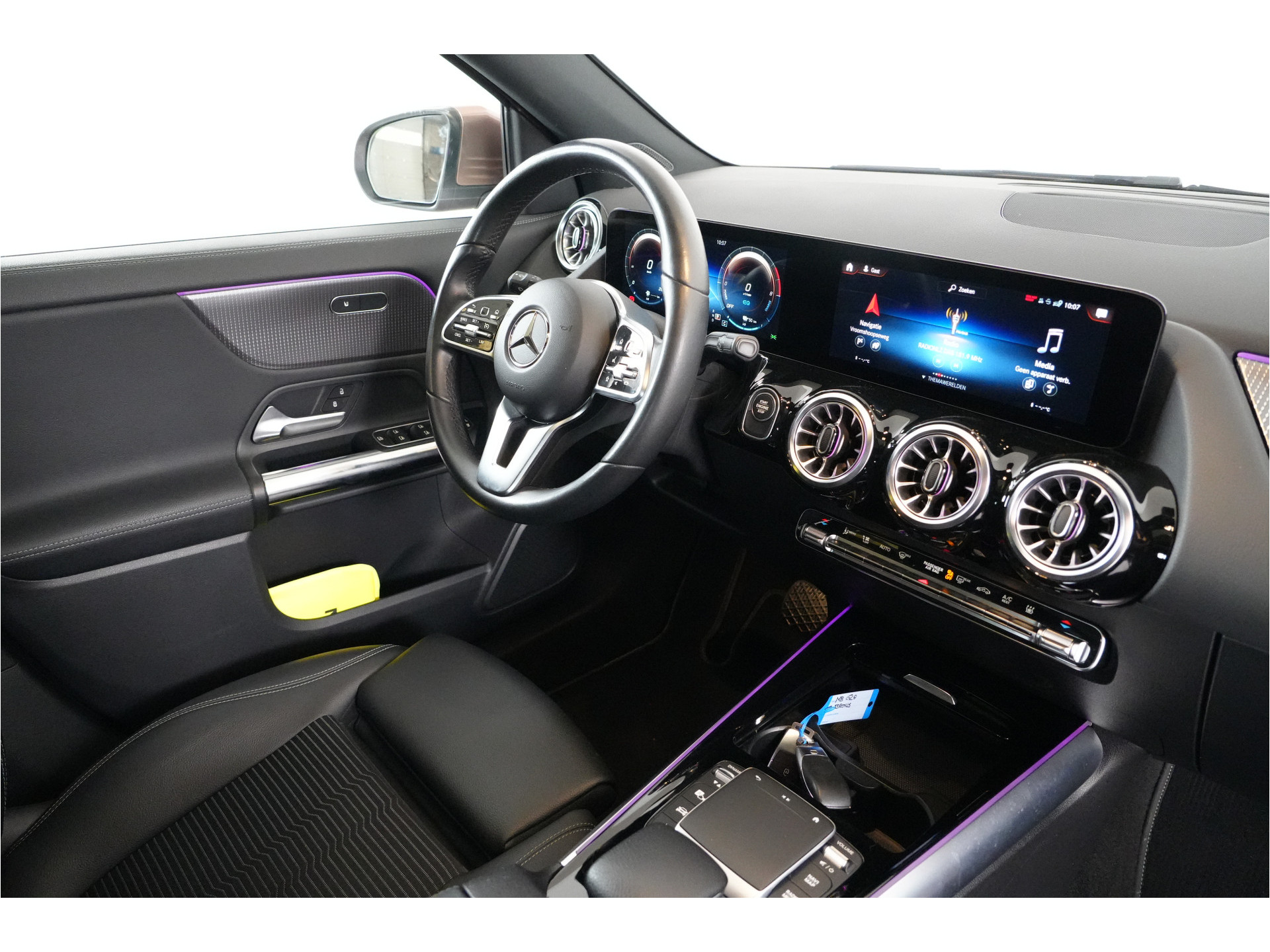 Mercedes-Benz GLA-klasse 250 e AMG Line 218 pk PHEV | SOH 94% | Pano | Camera | Ambient | Digi dash |