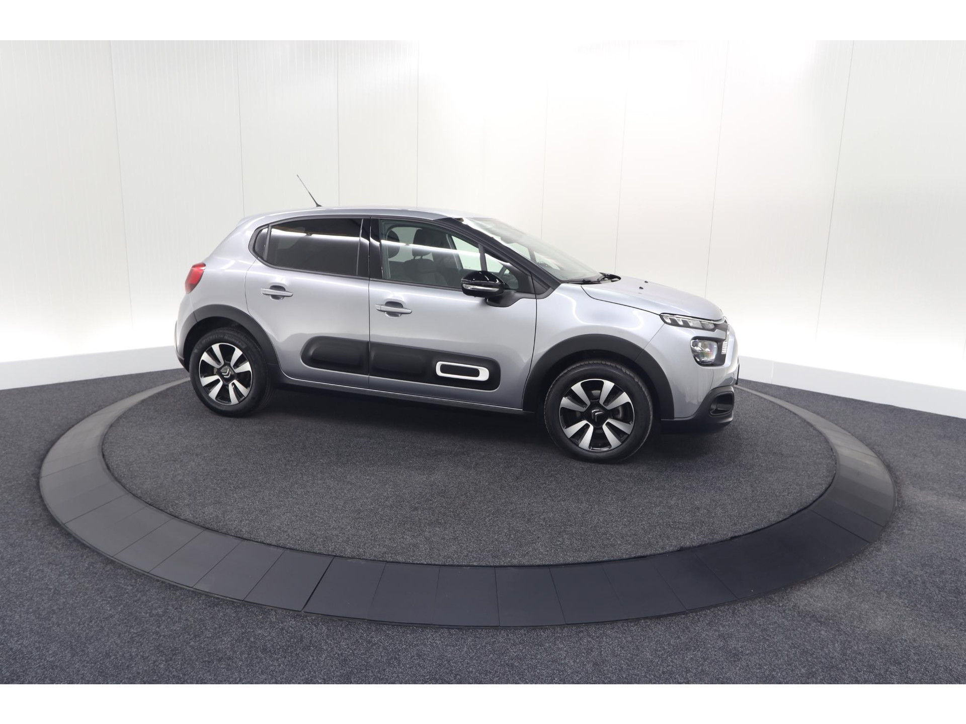 Citroen C3 PureTech 110 EAT6 Max | Camera | Parkeersensoren | Apple Carplay