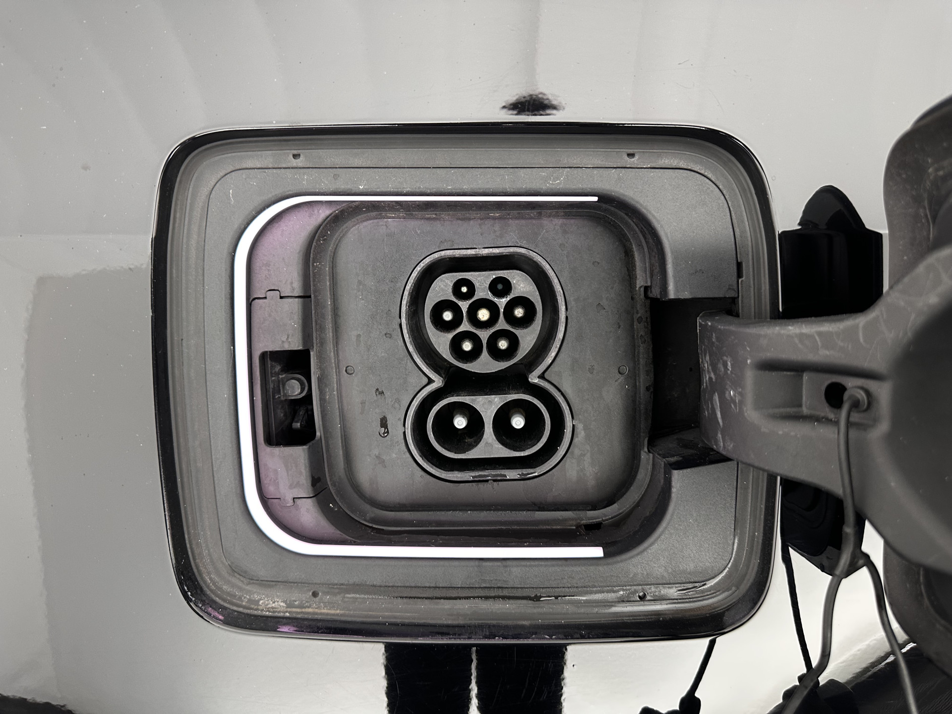 BMW i3 Basis 120Ah Sport 42 kWh [ 3-Fase-11kW ] {SOH-100%} (INCL-BTW) *HEATPUMP | FULL-LED | NAVI-FULLMAP | KEYLESS | COMFORTSEATS | ECC | CCS-FASTLOADER | PDC | DIGI-COCKPIT | CRUISE | 20''ALU*