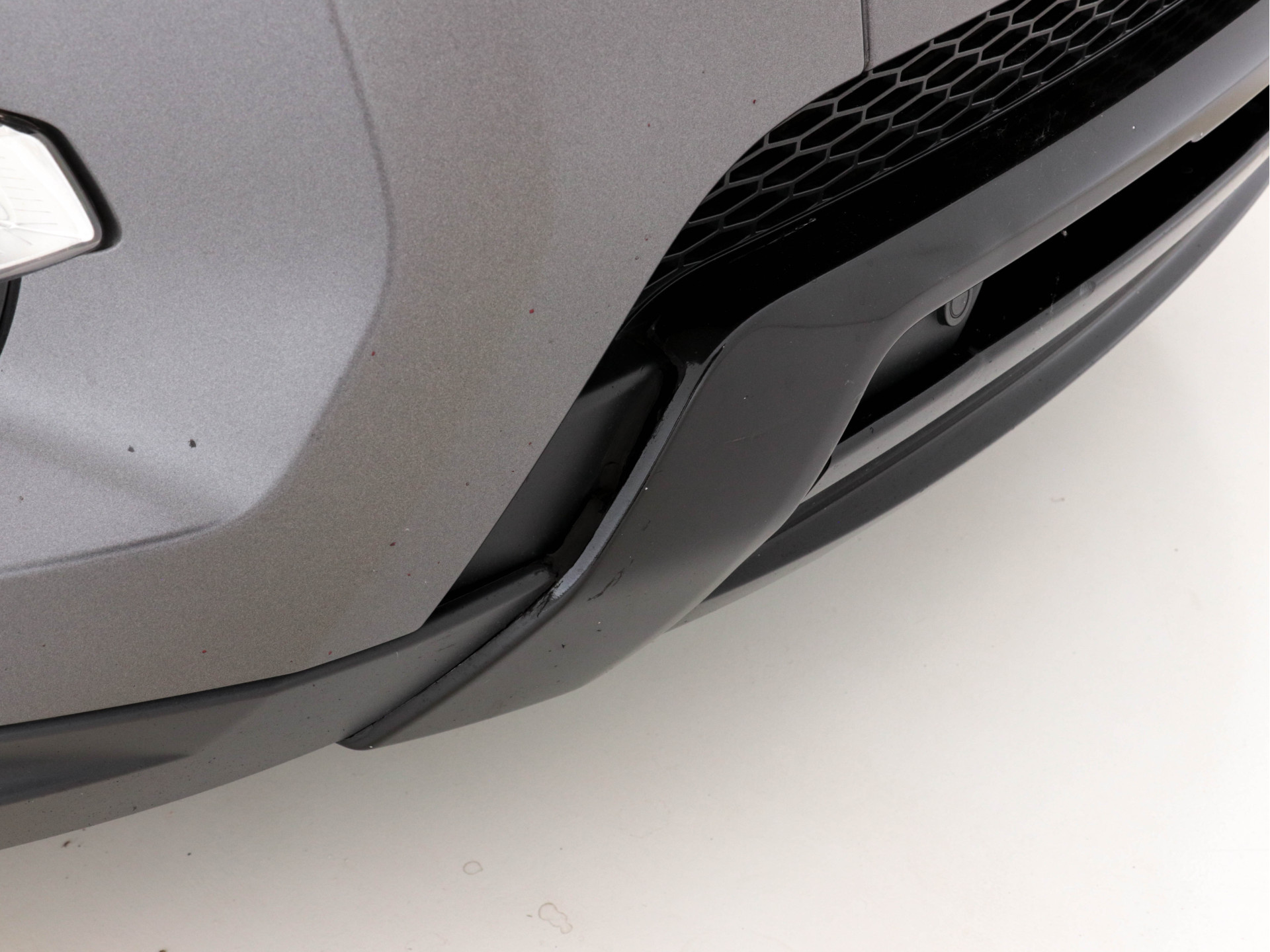 Land Rover Range Rover Evoque Coupé 2.2 eD4 Prestige *WRAPPED | XENON-PLUS | LEATHER | MERIDIAN-SOUNDSYSTEM | CAMERA | CRUISE | MEMORY-PACK | SPORT-SEATS | PRIVACY-GLASS | KEYLESS | ECC | TOWBAR | PDC | 19"ALU*