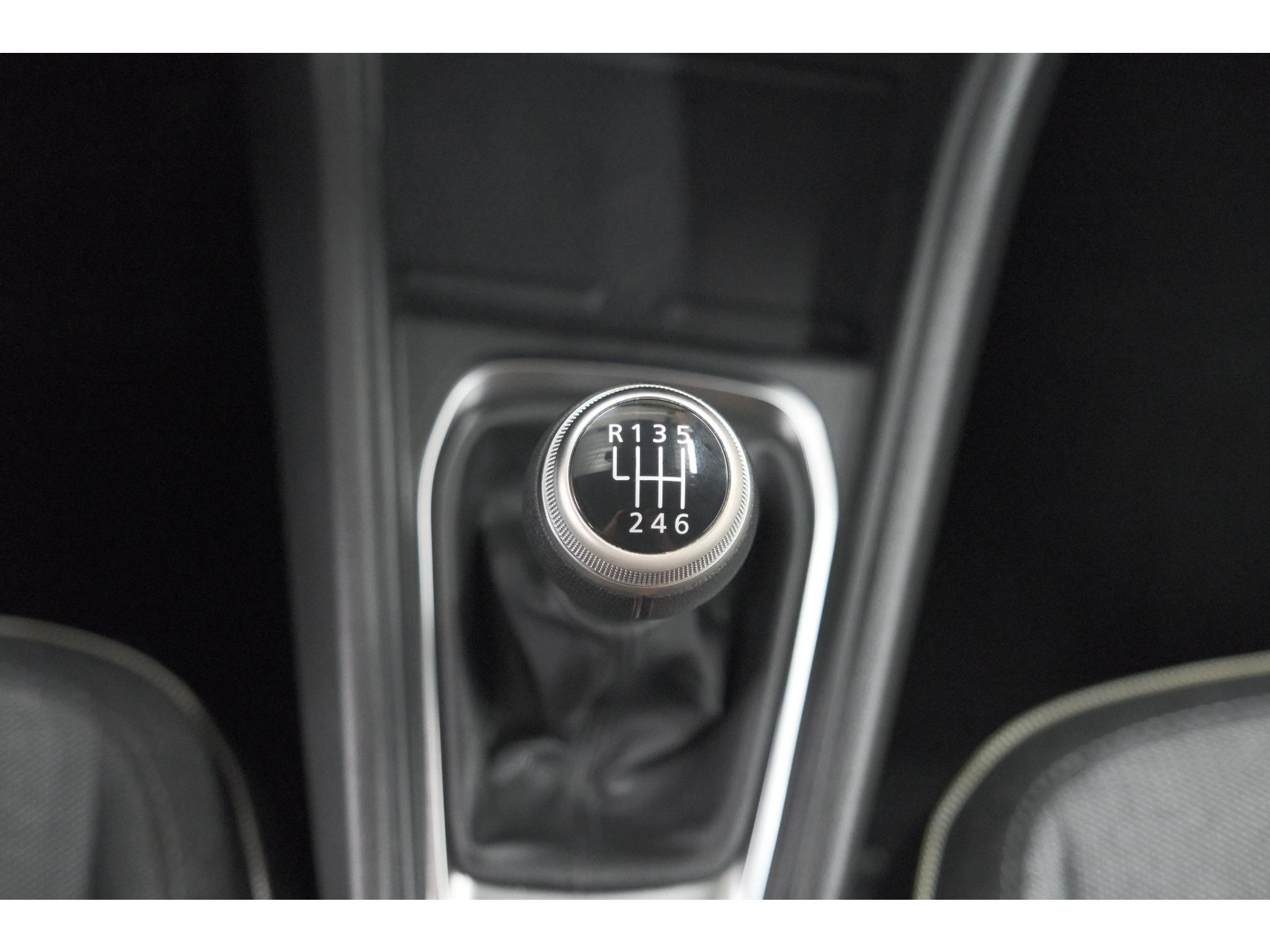 Renault Captur TCe 90 Techno | Nieuw Model | Camera | Navigatie | Apple Carplay | Pack Full Screen | 18 Inch Lichtmetalen Velgen
