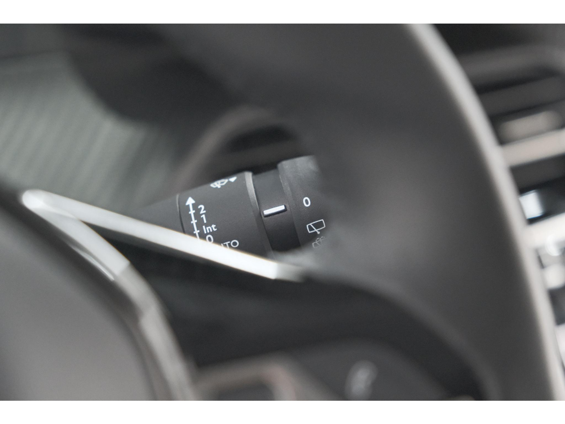 Peugeot 208 PureTech 100 Allure | Apple Carplay | Parkeersensoren | Climate Control