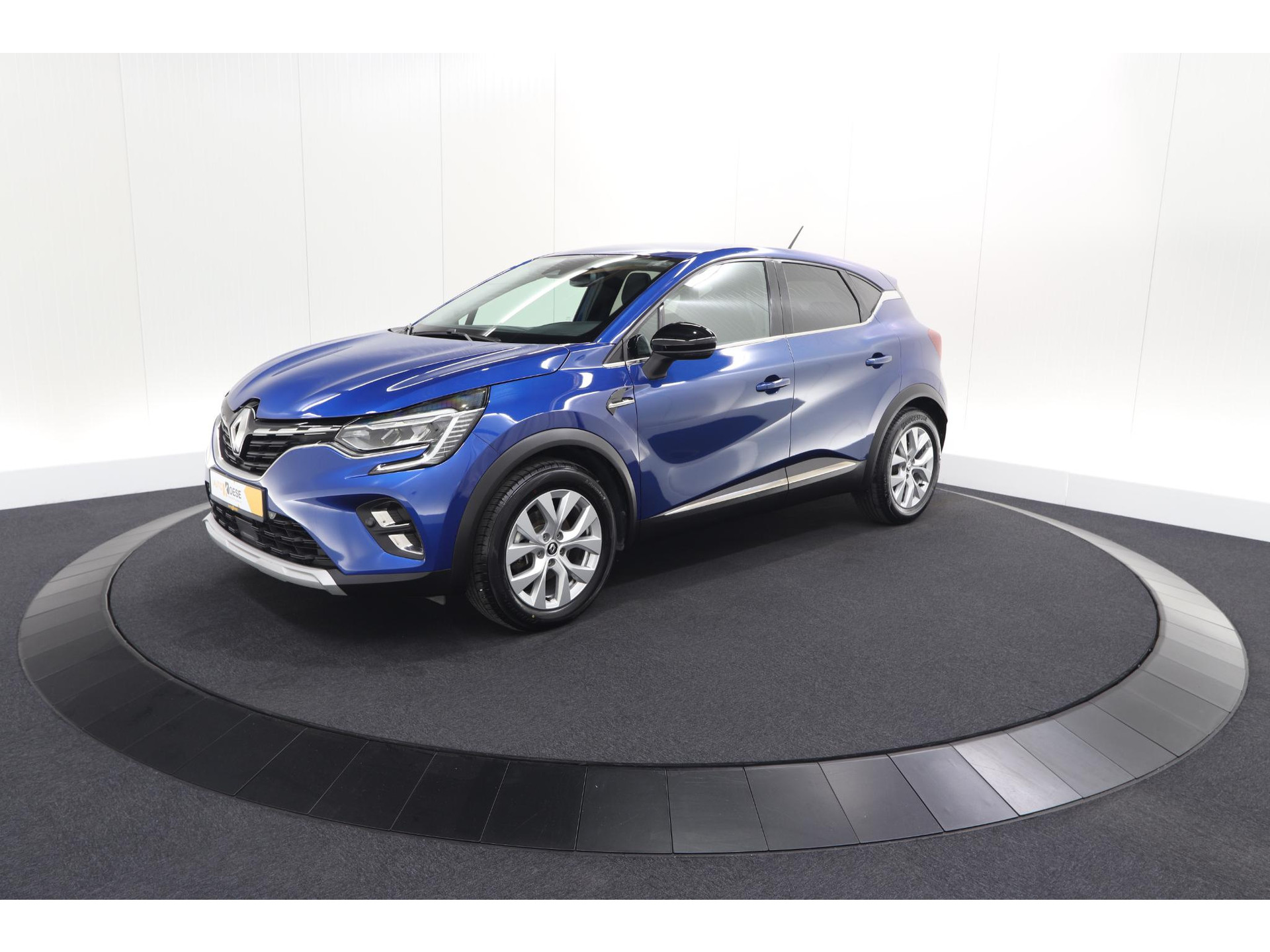 Renault Captur 1.6 E-Tech full hybrid 145 techno | Camera | Parkeersensoren | Climate control | Keyless