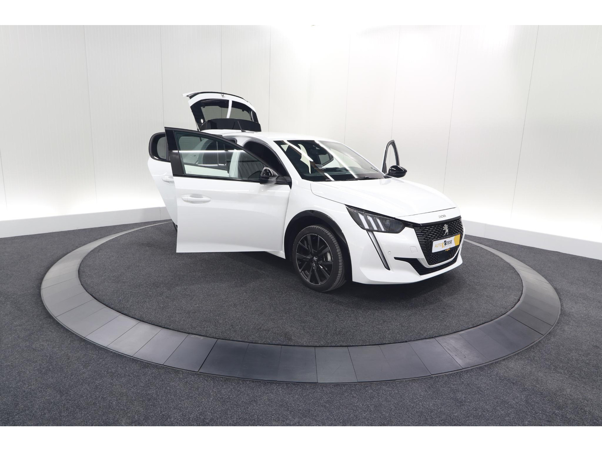 Peugeot 208 PureTech 100 GT | Camera | Navigatie | Sfeerverlichting | Apple Carplay | Parkeersensoren
