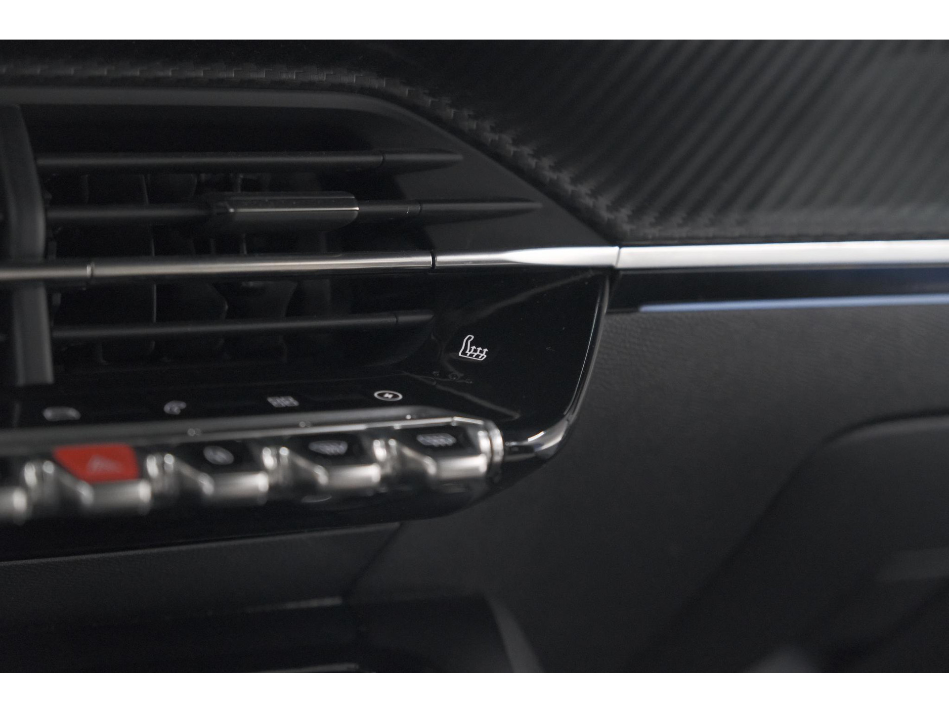 Peugeot e-208 EV GT Pack 50 kWh | Camera | Adapieve Cruise Control | Stoelverwarming | 3 FASE