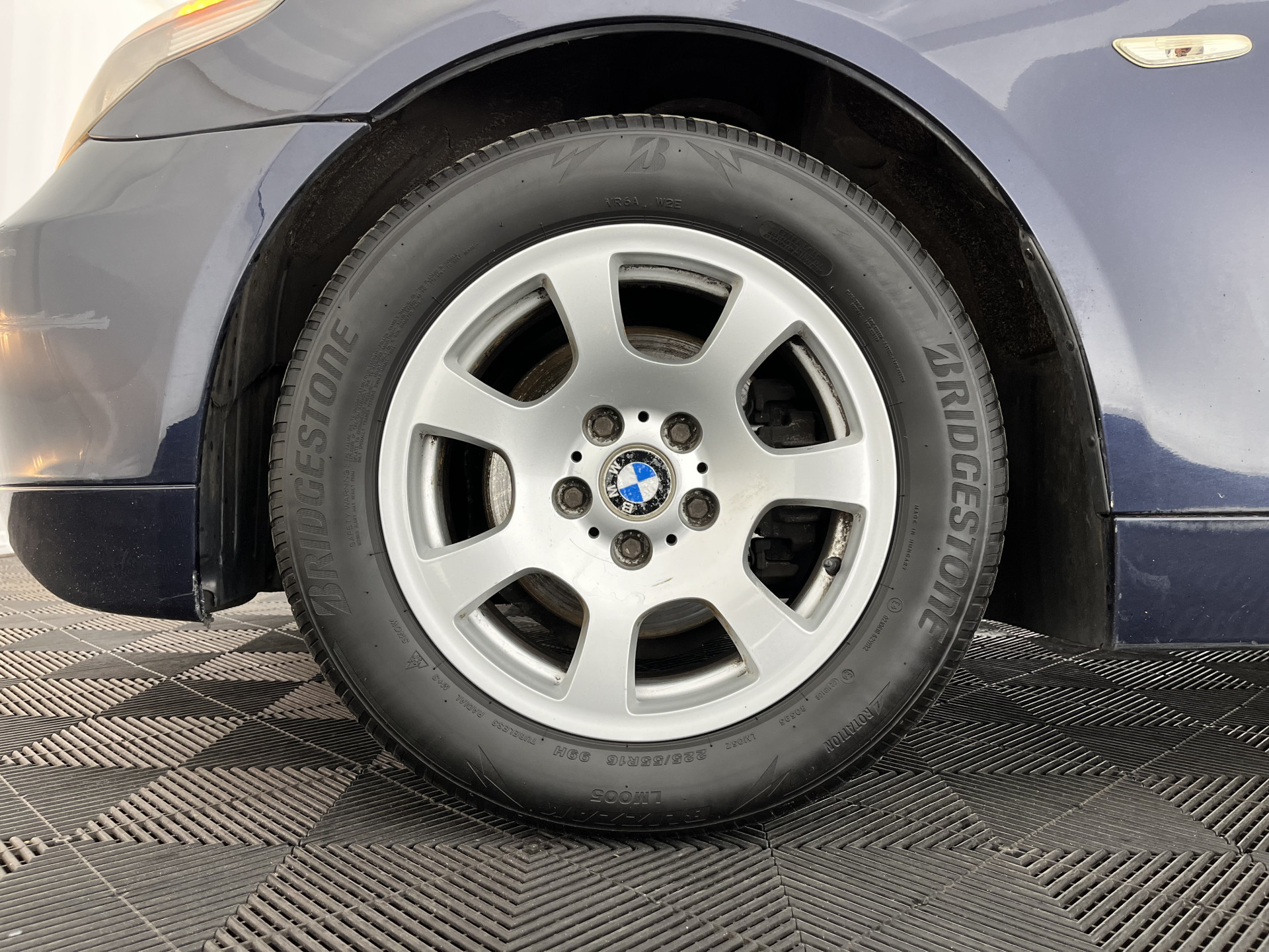 BMW 5-serie Touring 525d *PANO | LEATHER | NAVI-FULLMAP | HIFI-SOUND | ECC | HEATED-SPORTSEATS | PDC | CRUISE | TOWBAR | 16''ALU *