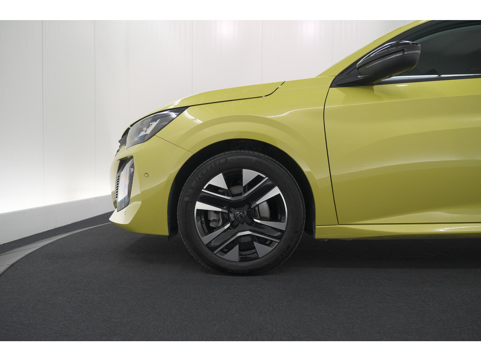 Peugeot 208 PureTech 100 Allure | 360 Camera | Vison Pack | Dodehoekdetectie | Apple Carplay