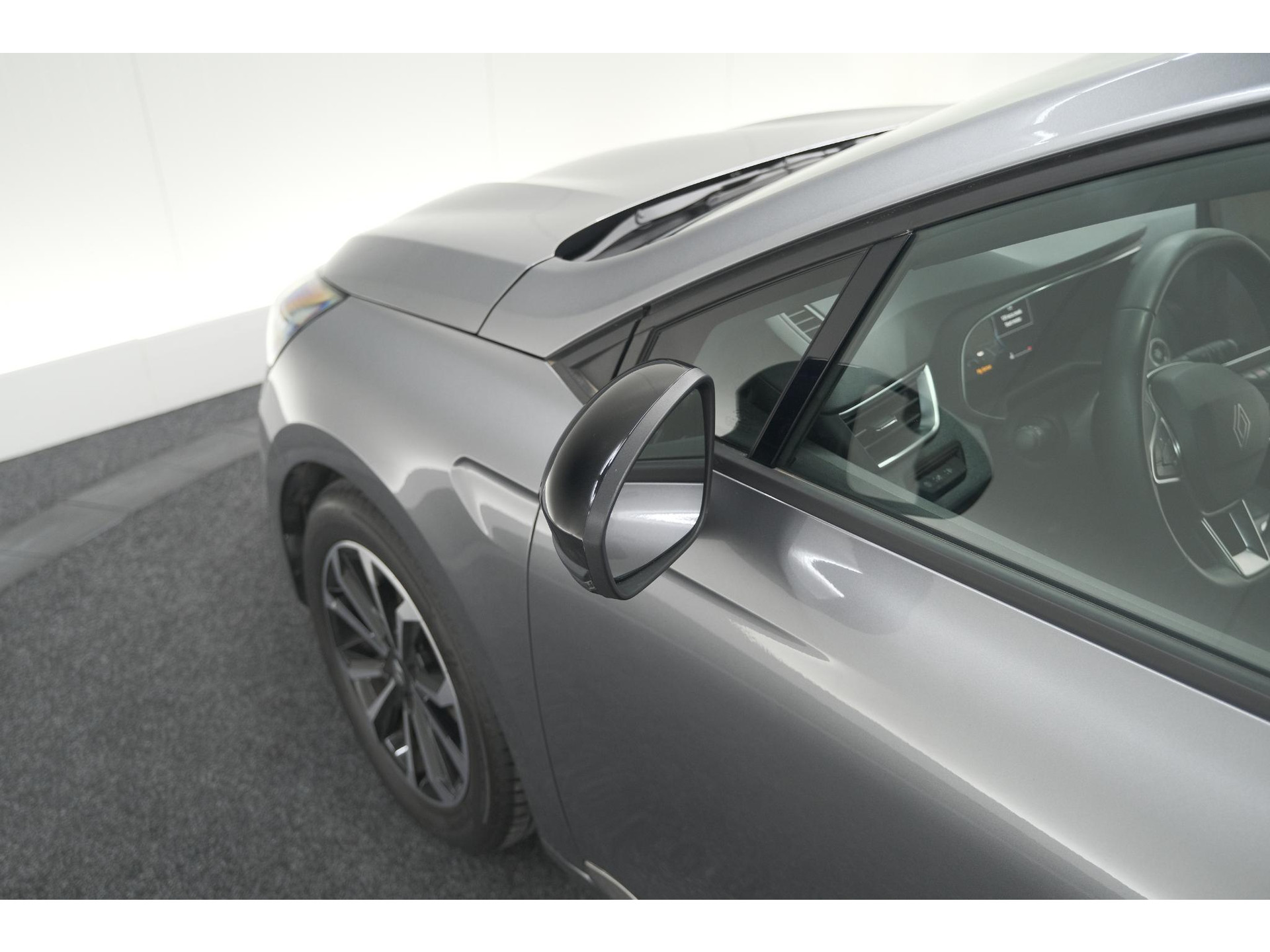 Renault Clio TCe 90 Techno | 360 Camera | Adaptieve Cruise Control | 9.3 Inch Groot Scherm