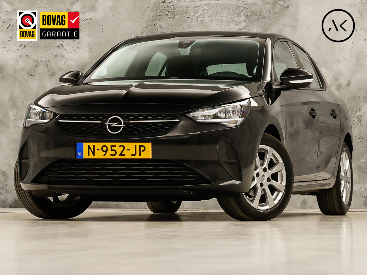 Opel Corsa 1.2 Sport (APPLE CARPLAY, GROOT NAVI, 360 CAMERA, CRUISE, PARKEERSENSOREN, LEDER STUURWIEL, SPORTSTOELEN, LM VELGEN, NIEUWSTAAT)