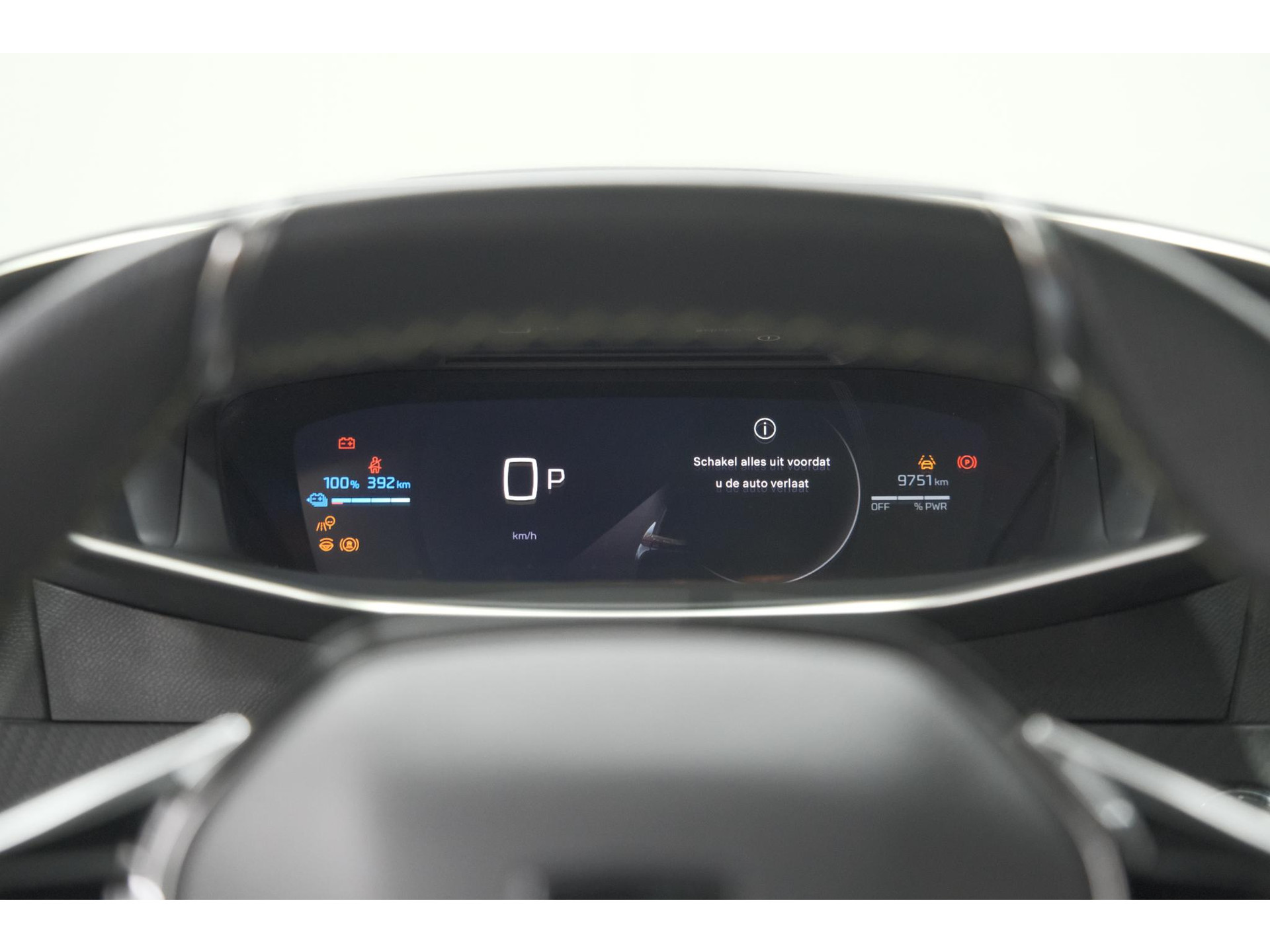 Peugeot e-2008 EV GT Avantage 54 kWh | 96.8% SOH | 11 KW Lader | 360 Camera | Panoramadak | Dodehoekdetectie