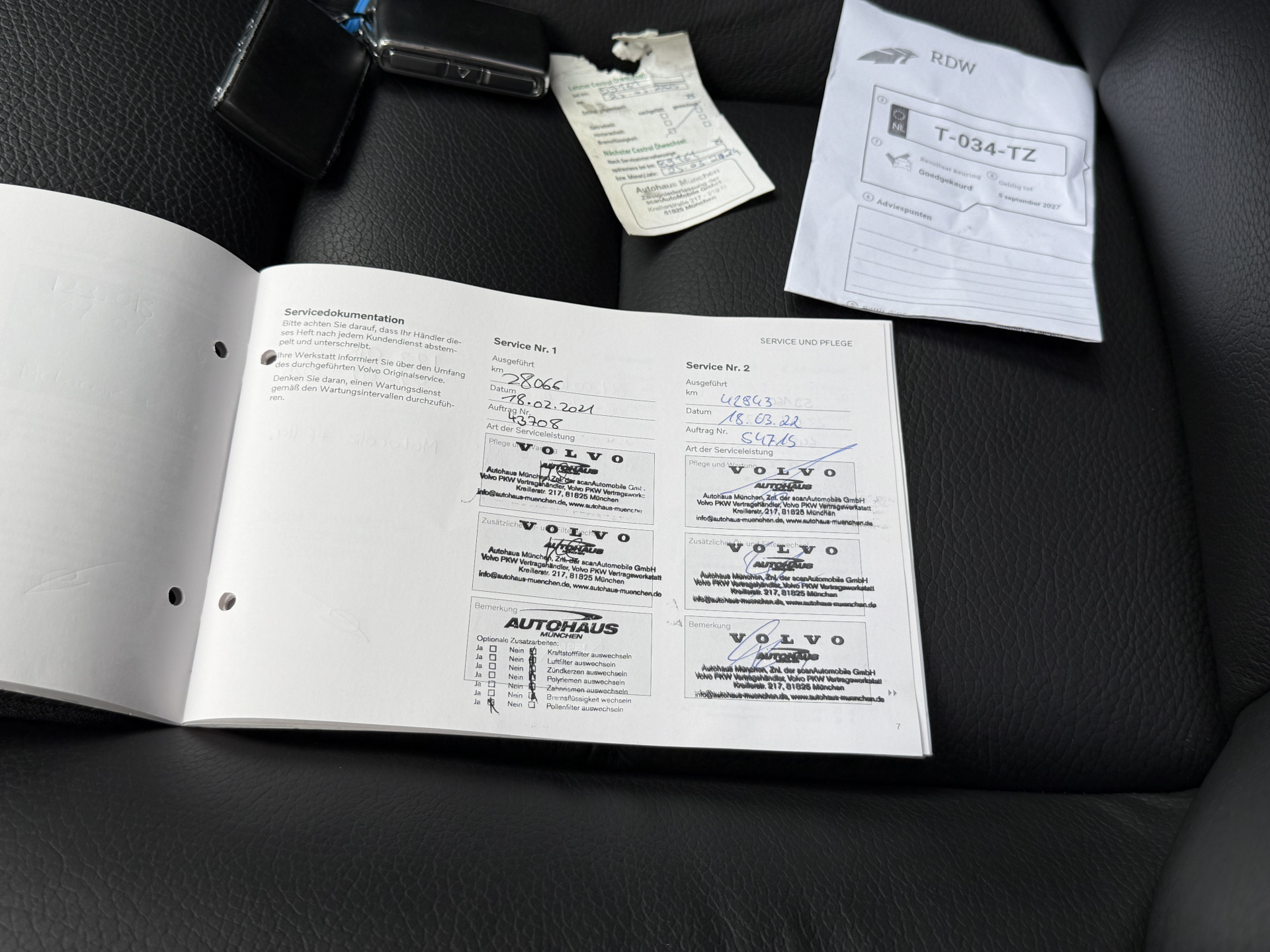 Volvo V60 2.0 T8 Twin Engine AWD Inscription | Panoramadak | 360 camera | Harman/Kardon | Adaptive cruise | Stoelverwarming