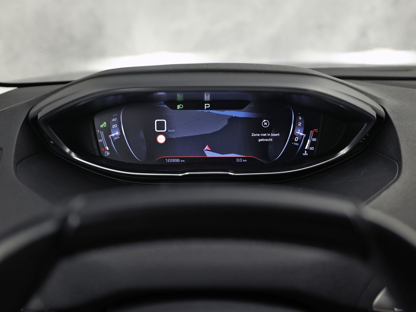 Peugeot 5008 1.2 PureTech GT-Line 7 Persoons Automaat 131Pk (GROOT NAVI, APPLE CARPLAY, 360 CAMERA, SPORTSTOELEN, KEYLESS, VIRTUAL DASHBOARD, LM VELGEN, NIEUWE APK)