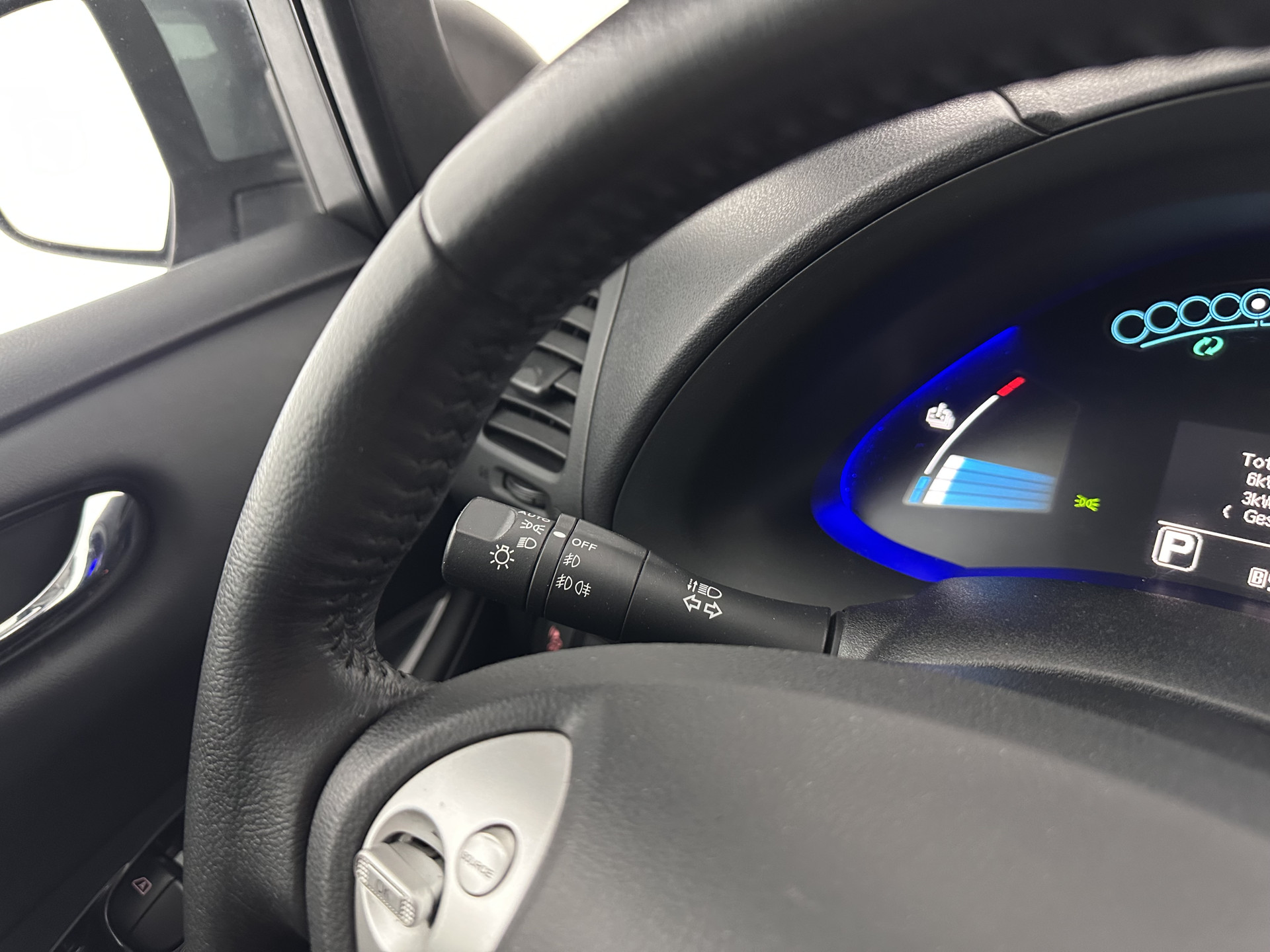 Nissan LEAF Business Edition 30 kWh Aut. *LEATHER | FULL-LED | BOSE-SURROUND | TOPVIEW | KEYLESS | NAVI-FULLMAP | ECC | HEATED-COMFORTSEATS | PRIVACYGLASS | DIGI-COCKPIT | DAB | 17"ALU*