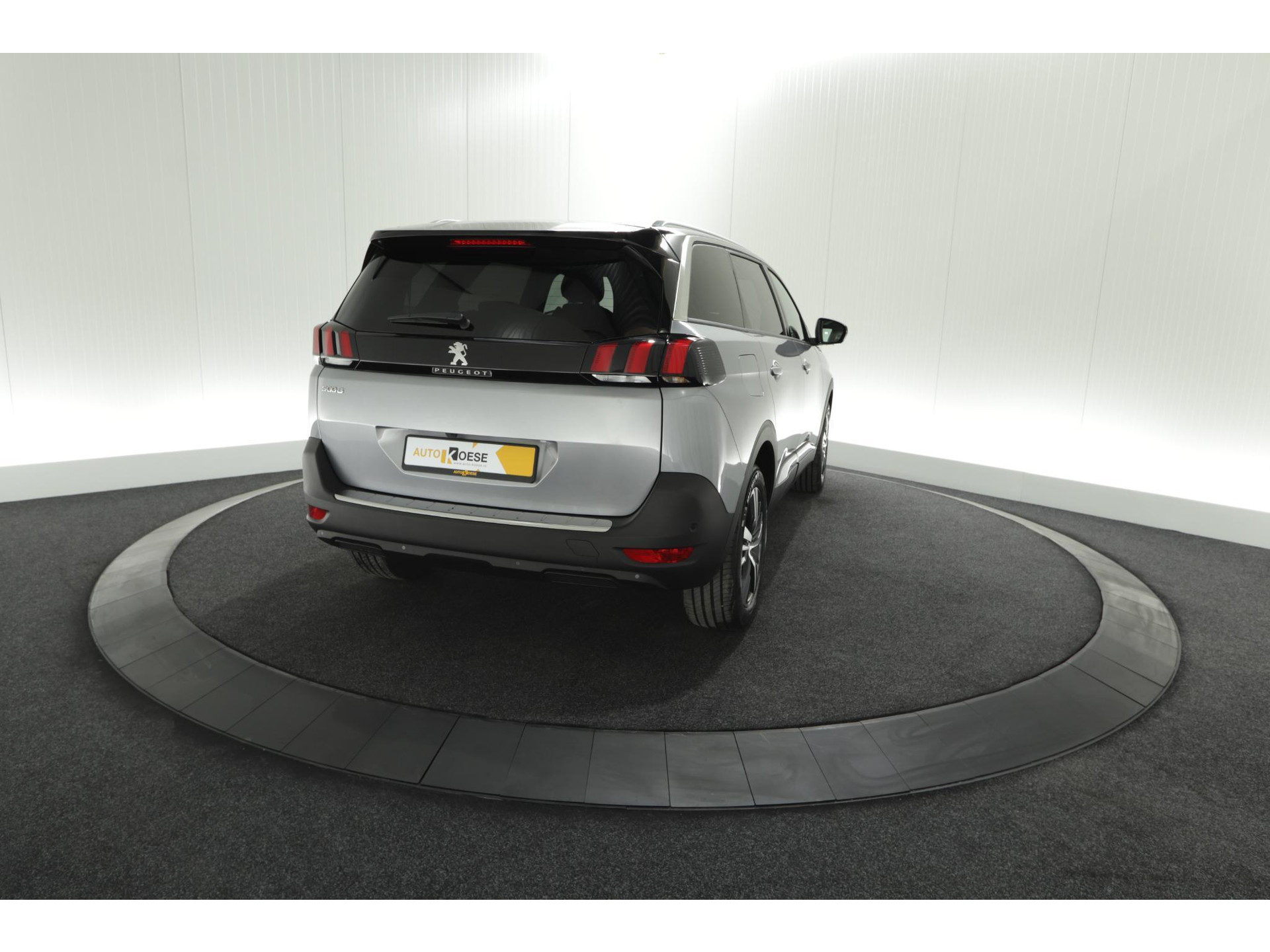 Peugeot 5008 PureTech 130 EAT8 Allure Pack Business | 7 Zitplaatsen | Camera | Dodehoekdetectie | Navigatie | Elektronische Achterklep