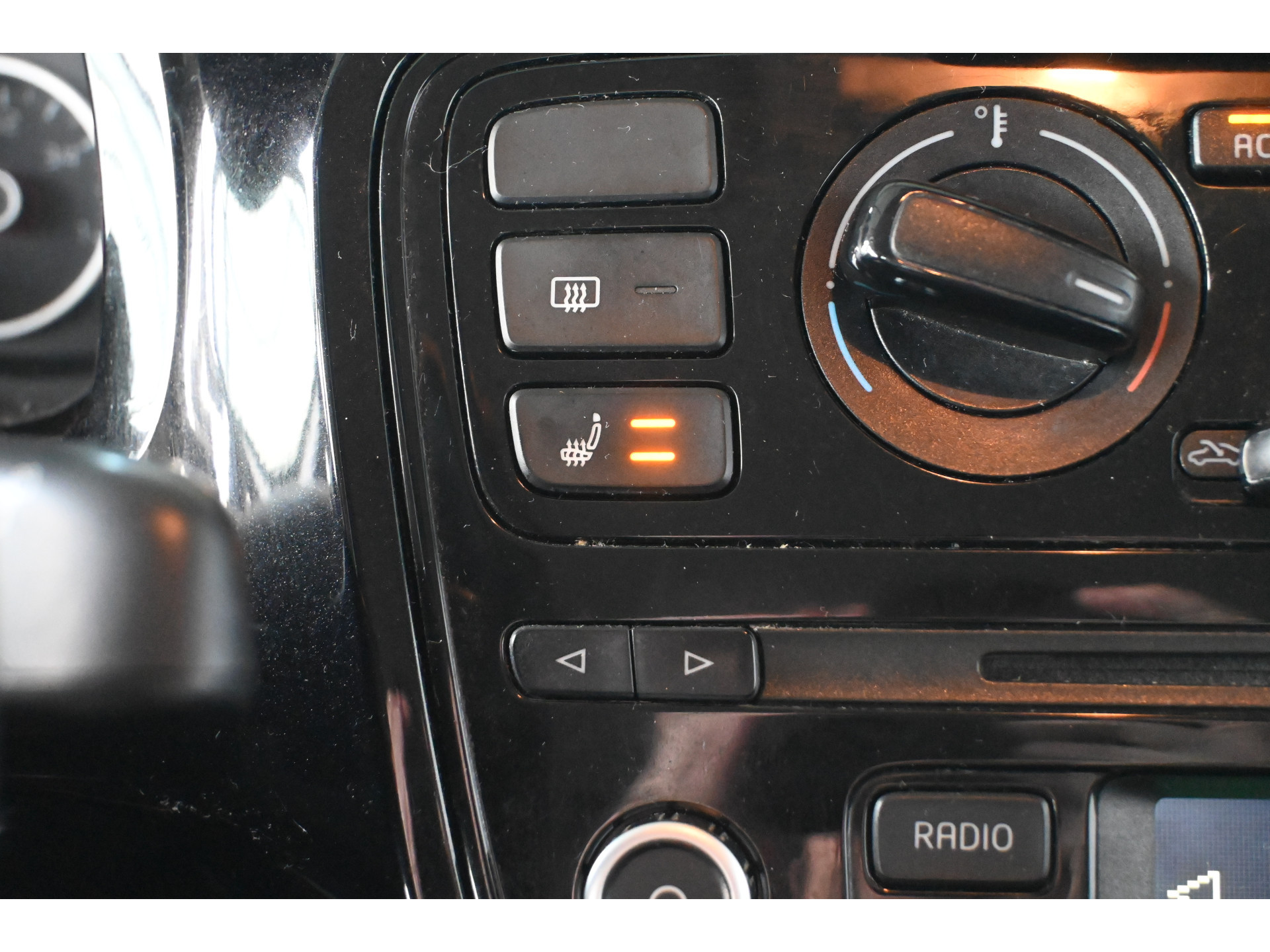 Volkswagen Up! 1.0 move up! Airco Stoelverwarming Goed Onderhouden! Inruil Mogelijk!