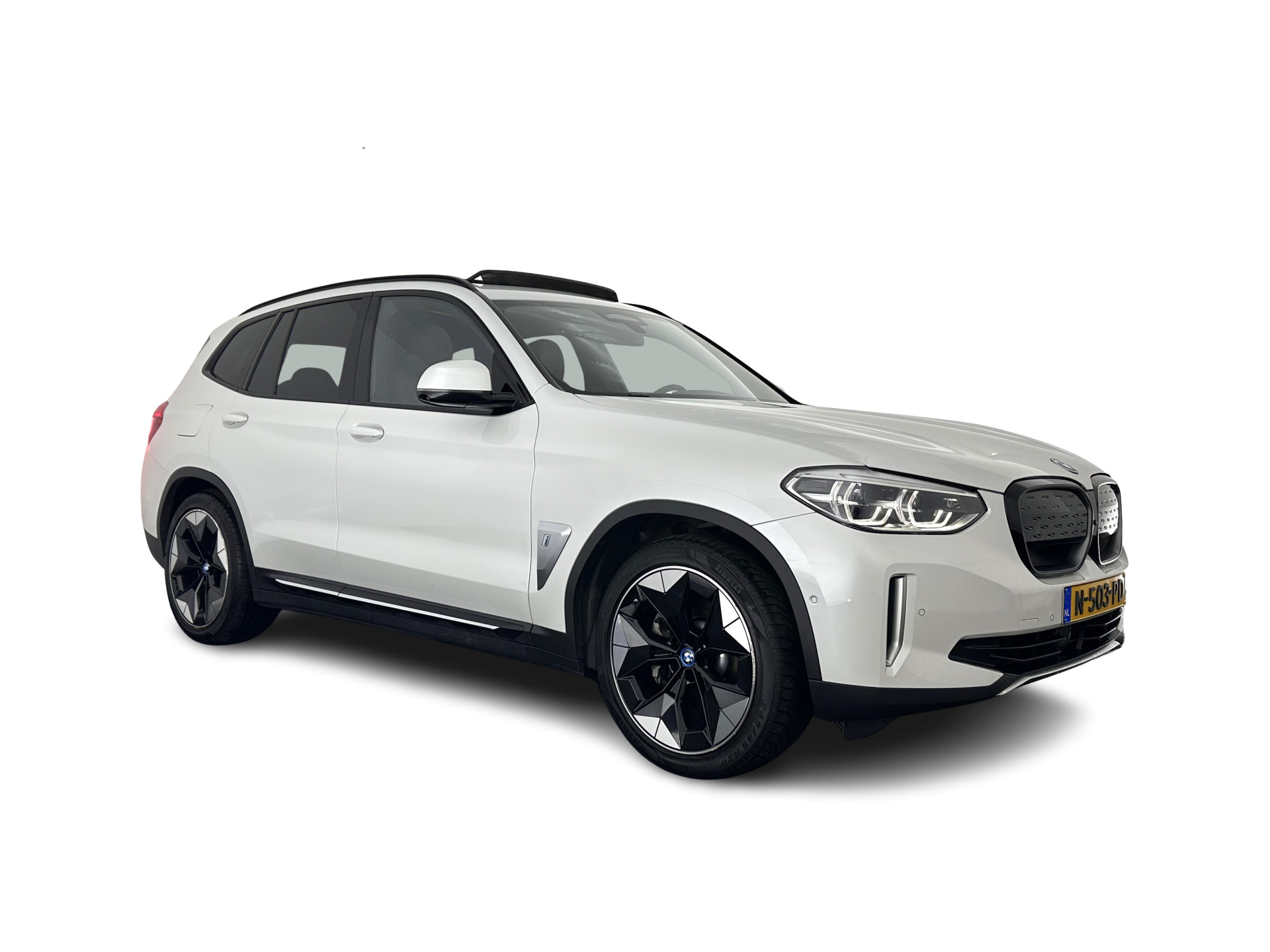 BMW iX3 High Executive 80 kWh [ 3-Fase ] (INCL-BTW) Aut. *PANO | LEATHER | HARMAN/KARDON | FULL-LED | BLINDSPOT | MEMORY-PACK | DIGI-COCKPIT | HEATED-SPORTSEATS | KEYLESS | TOPVIEW | DAB+ | NAVI-FULLMAP | HEAD-UP | PRIVACY-GLASS | 2